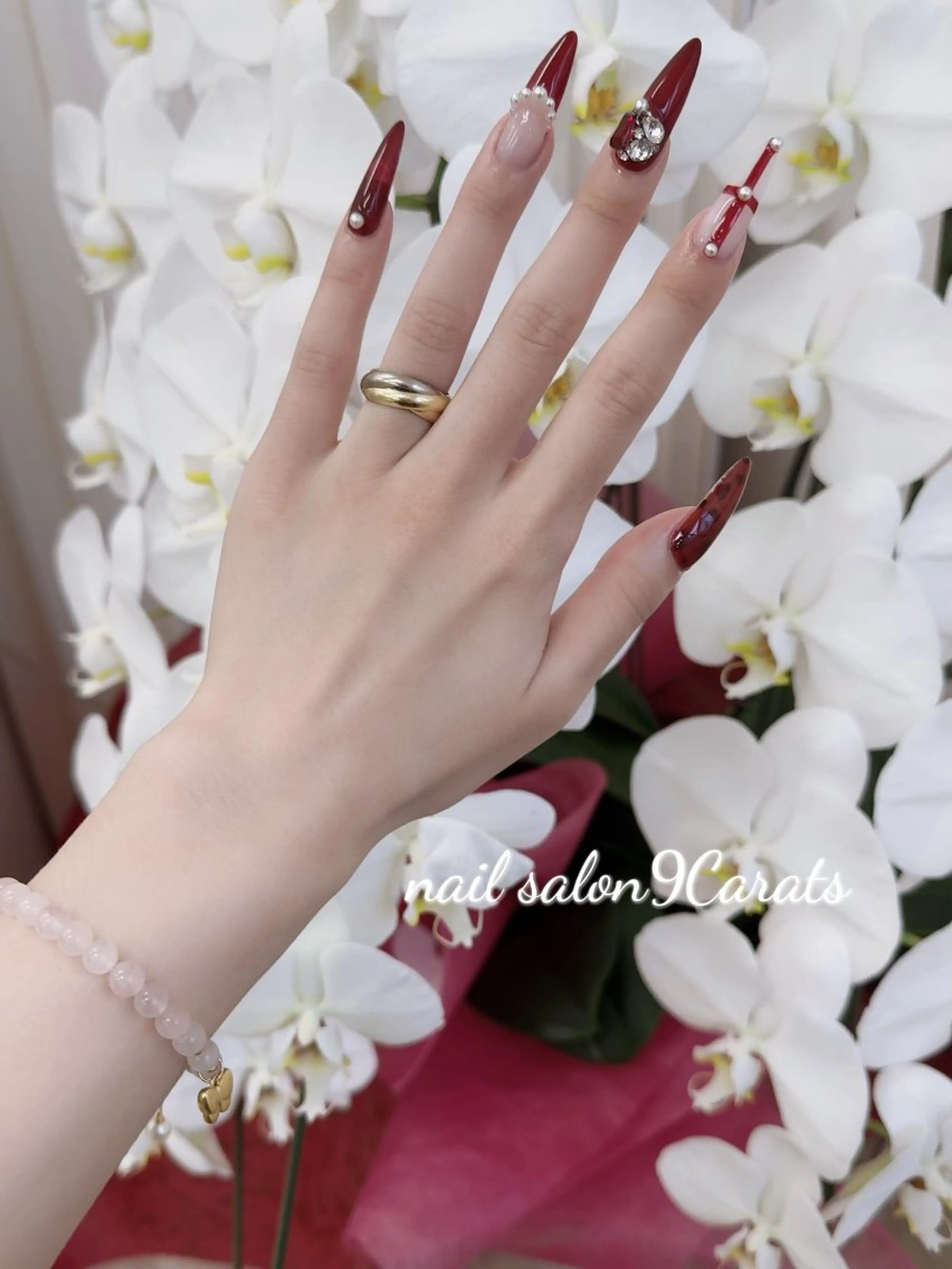 ネイル ハンドネイル ハンドケア ネイルサロン 9Carats神田のネイルデザイン