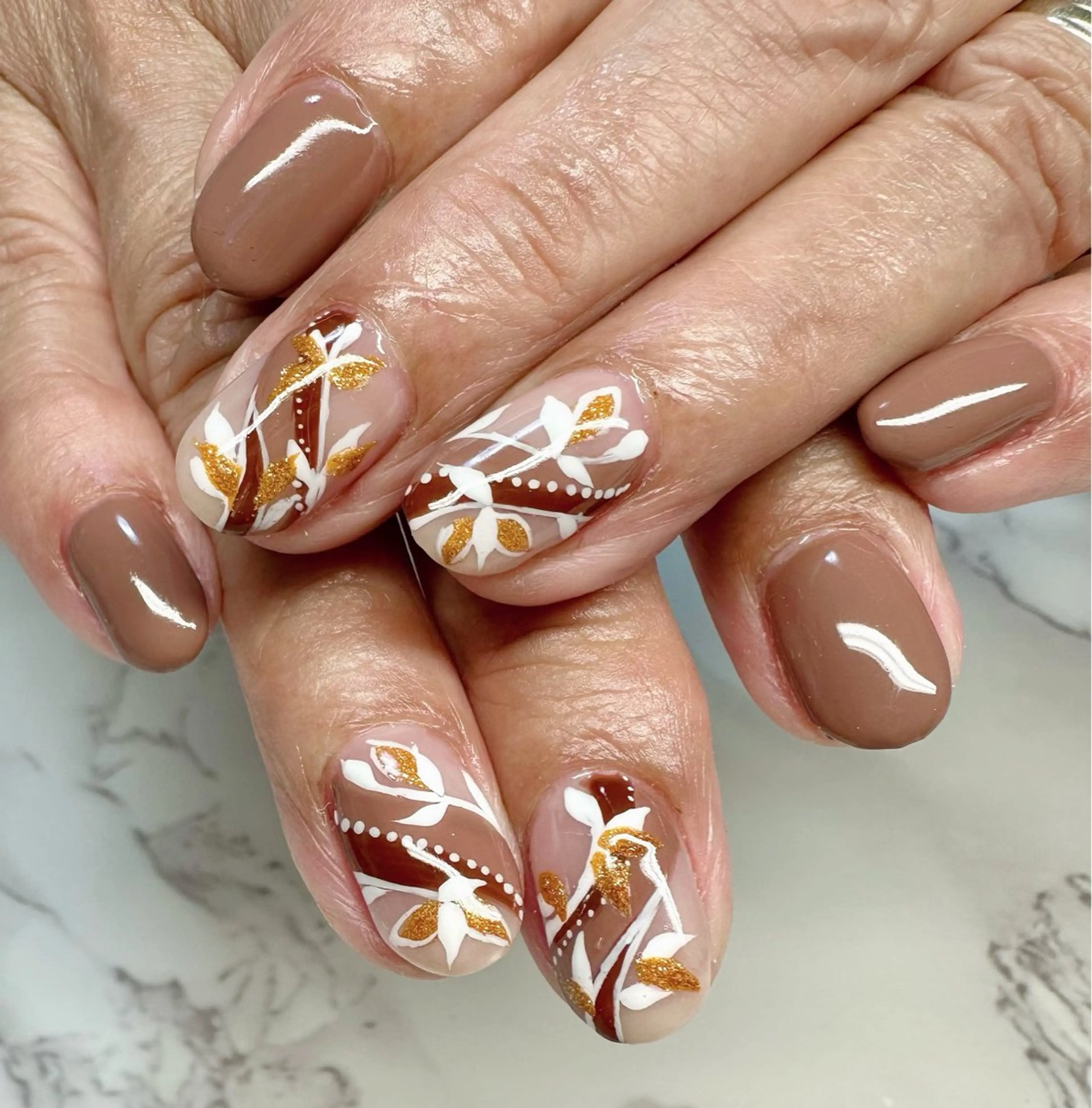 ネイル アニマル柄 チークネイル フレンチネイル キラキラネイル マグネットネイル M.N_ nailのネイルデザイン