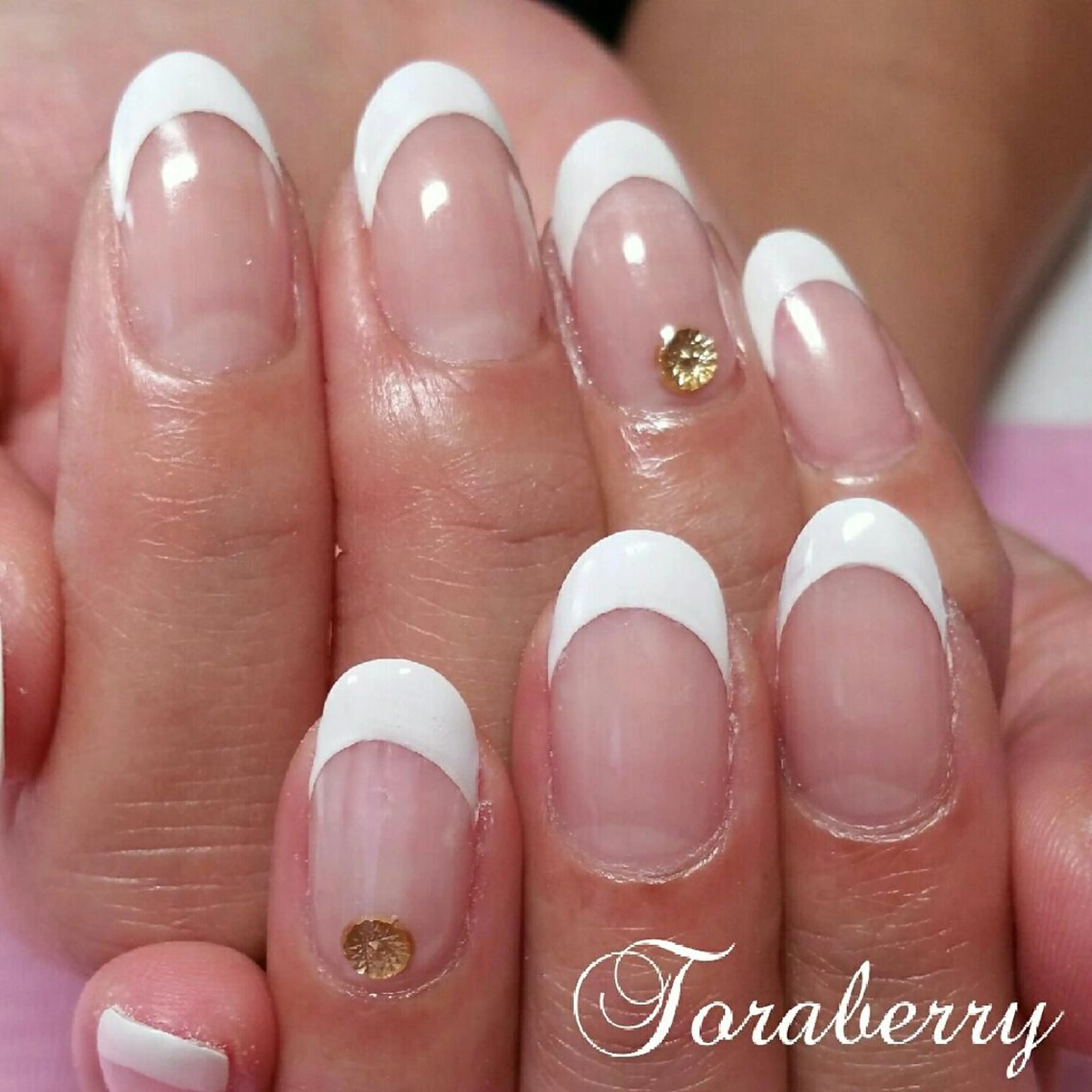 ネイル フレンチネイル ネイリスト なつみのネイルデザイン