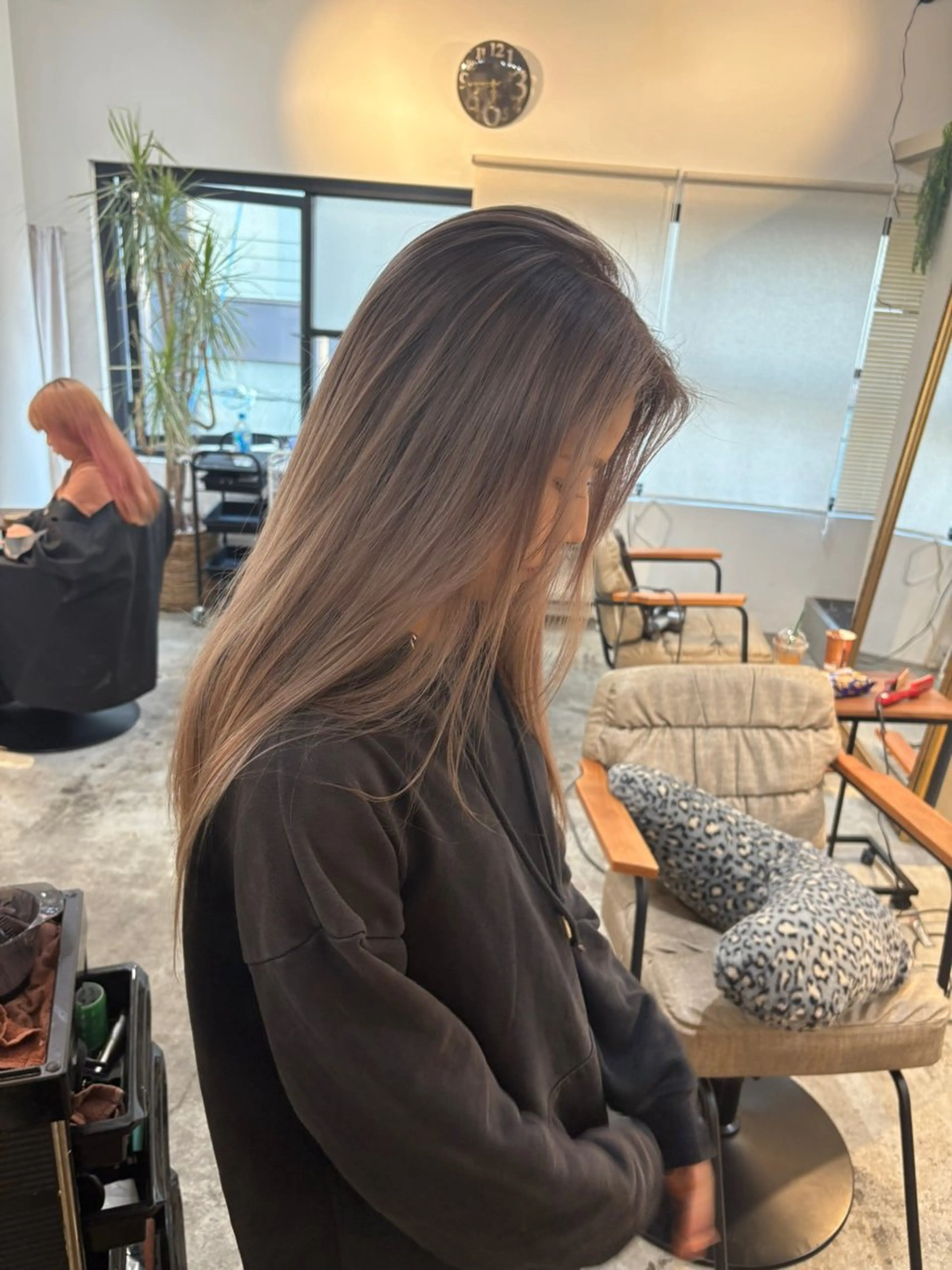 セミロング Sherry大国町所属・髪質改善×縮毛矯正 ×艶カラーNAOのヘアスタイル