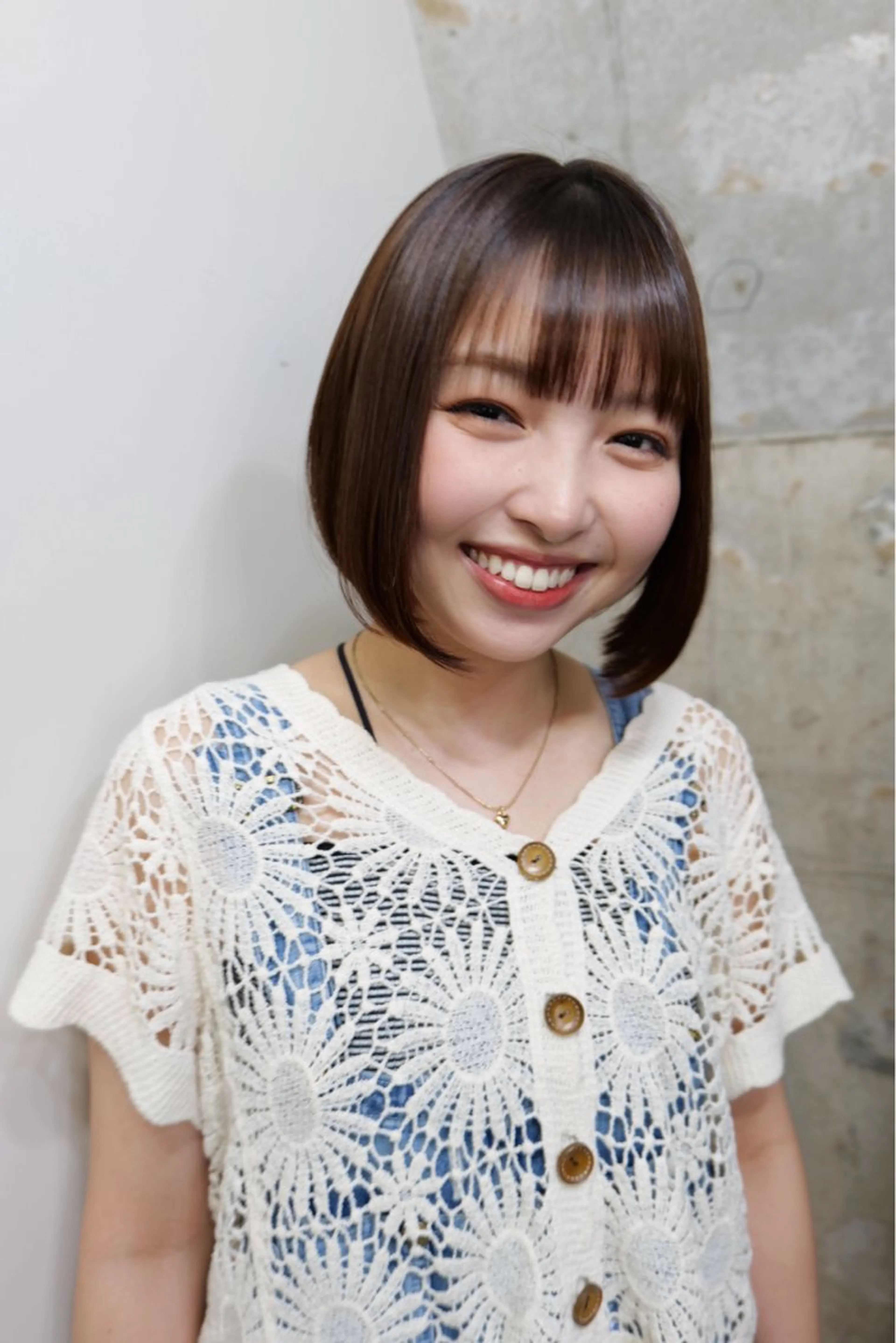 ミディアム カラー 𝙱𝙻𝙴𝙽 𝚋𝚢 𝚍𝚘𝚝.所属・🤍BLEN 窓🤍のヘアスタイル