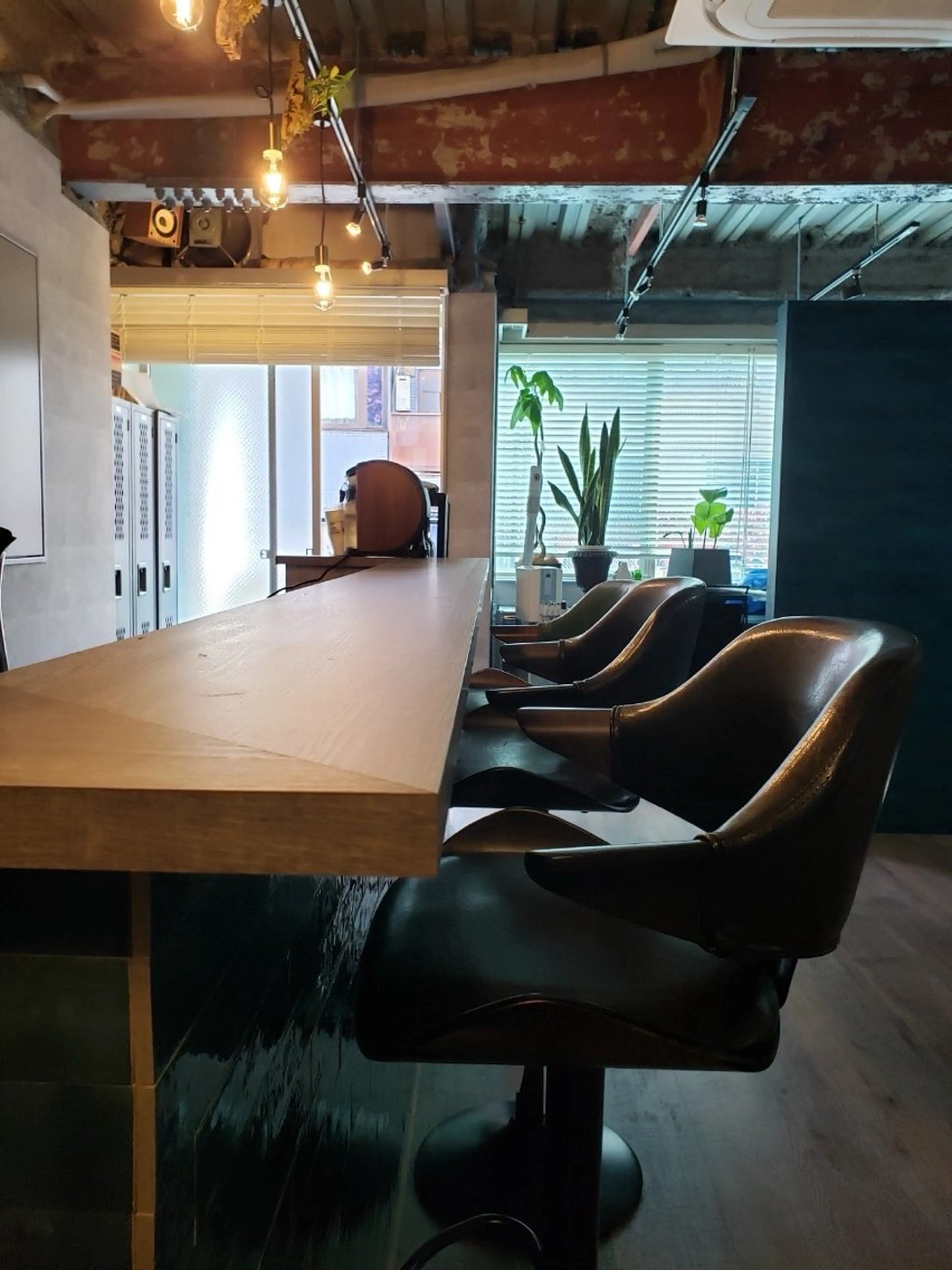 waltz barber salon所属・林 香璃のエステ・リラクイメージ