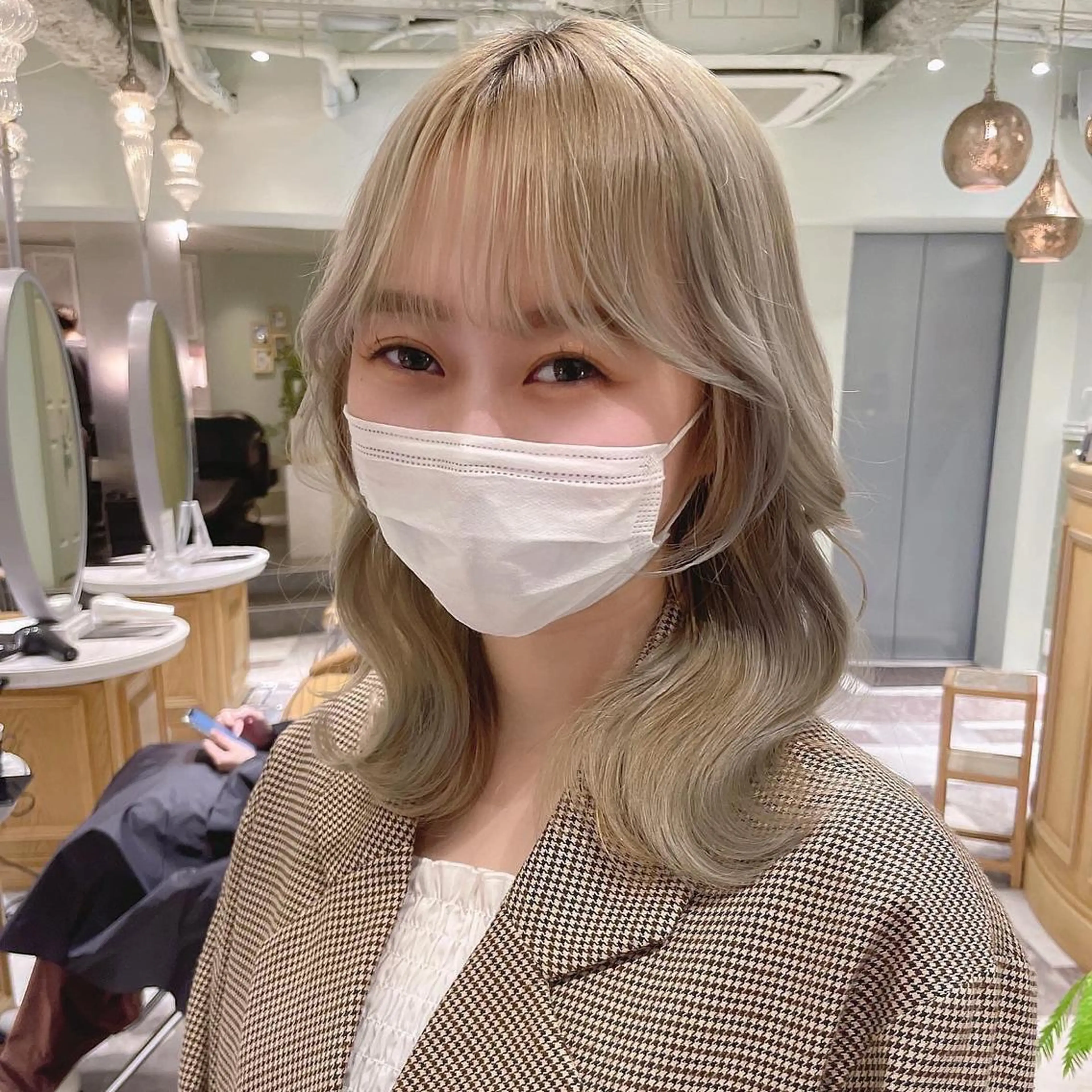 ロング カラー ベージュカラー 黒髪 ブリーチ ブルーカラー ブルーブラック カット トリートメント 木屋元一/透明感 /レイヤー/顔まわりのヘアスタイル