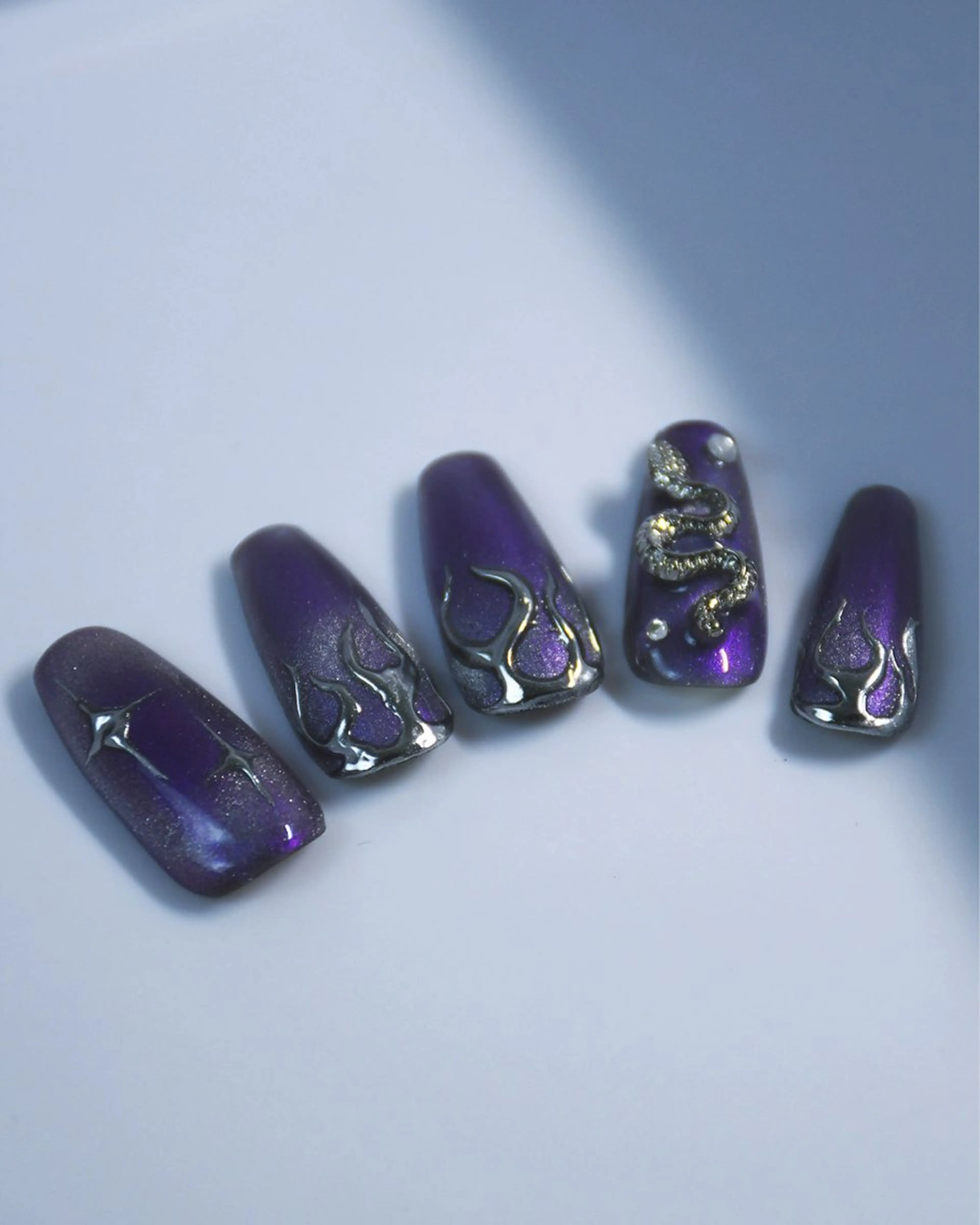 メンズ ネイル 学生（メンズ向け） ジェルネイル ネイルチップ 眉サロン 【とらんて】の眉毛・アイブロウイメージ