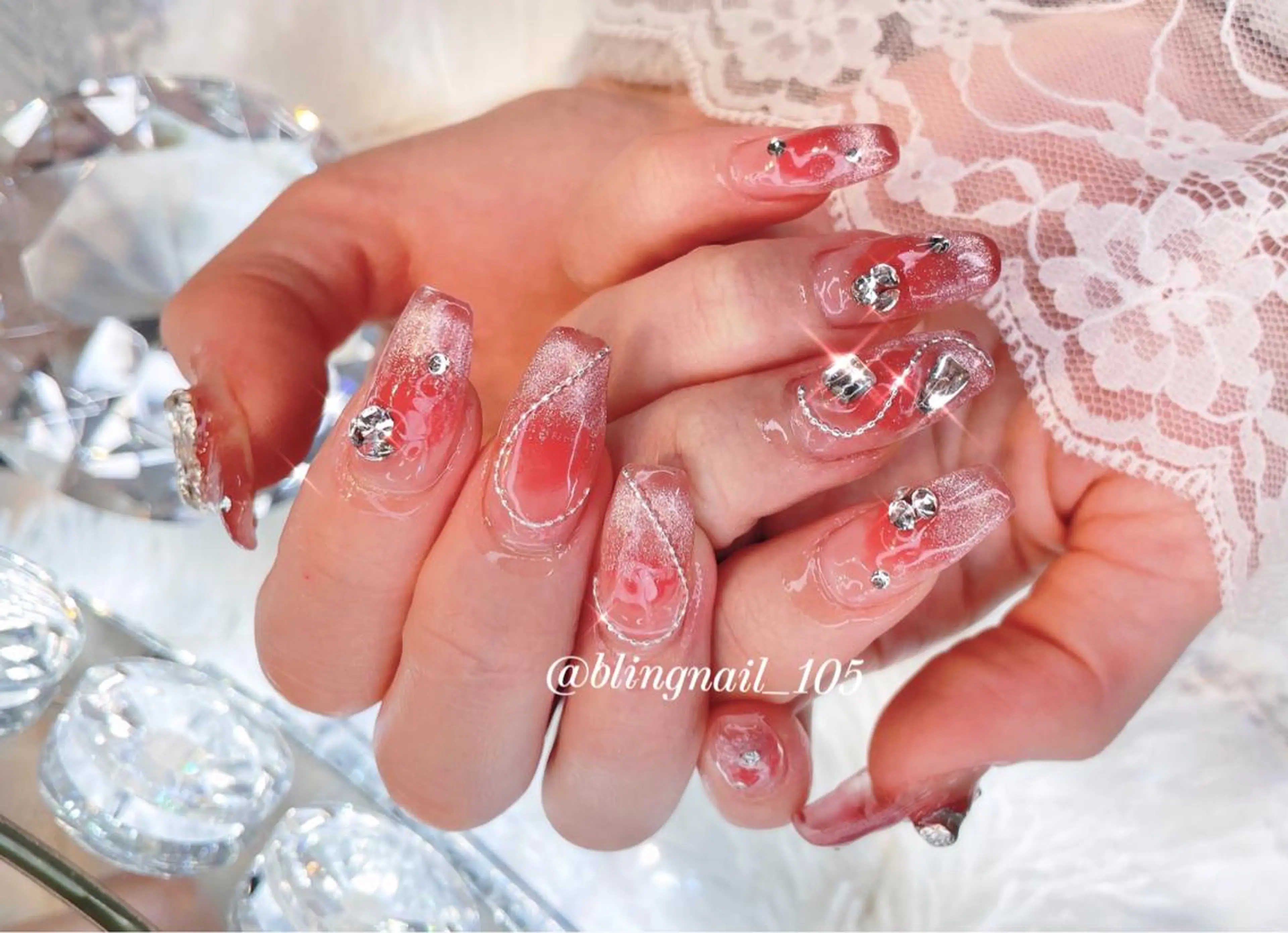 ネイル 23時まで❤︎韓国、 ワンホンネイルのネイルデザイン