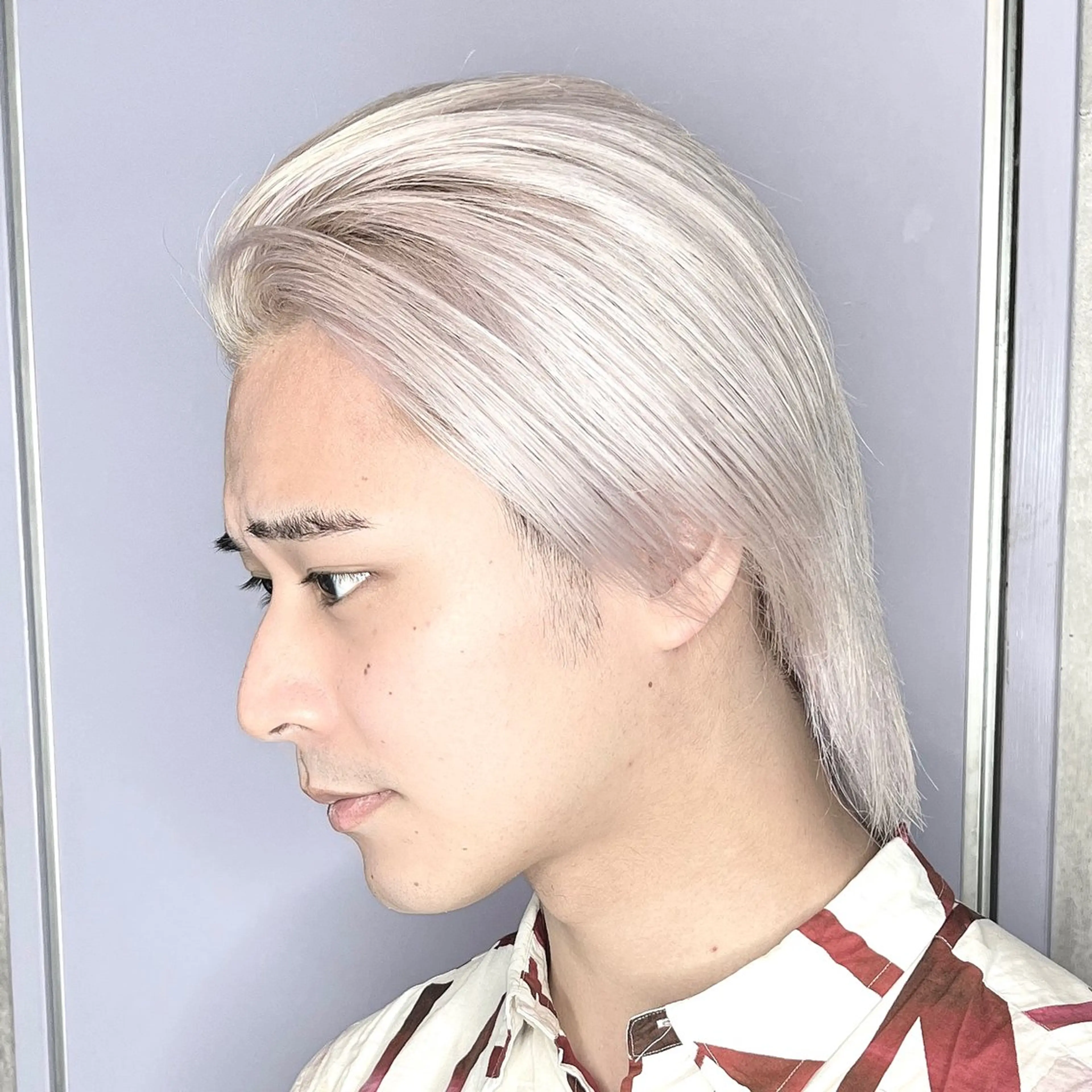 ホワイト系のカラーをしたい方限定クーポン/エフェクトブリーチ2回、オンカラー、高濃度トリートメントの写真