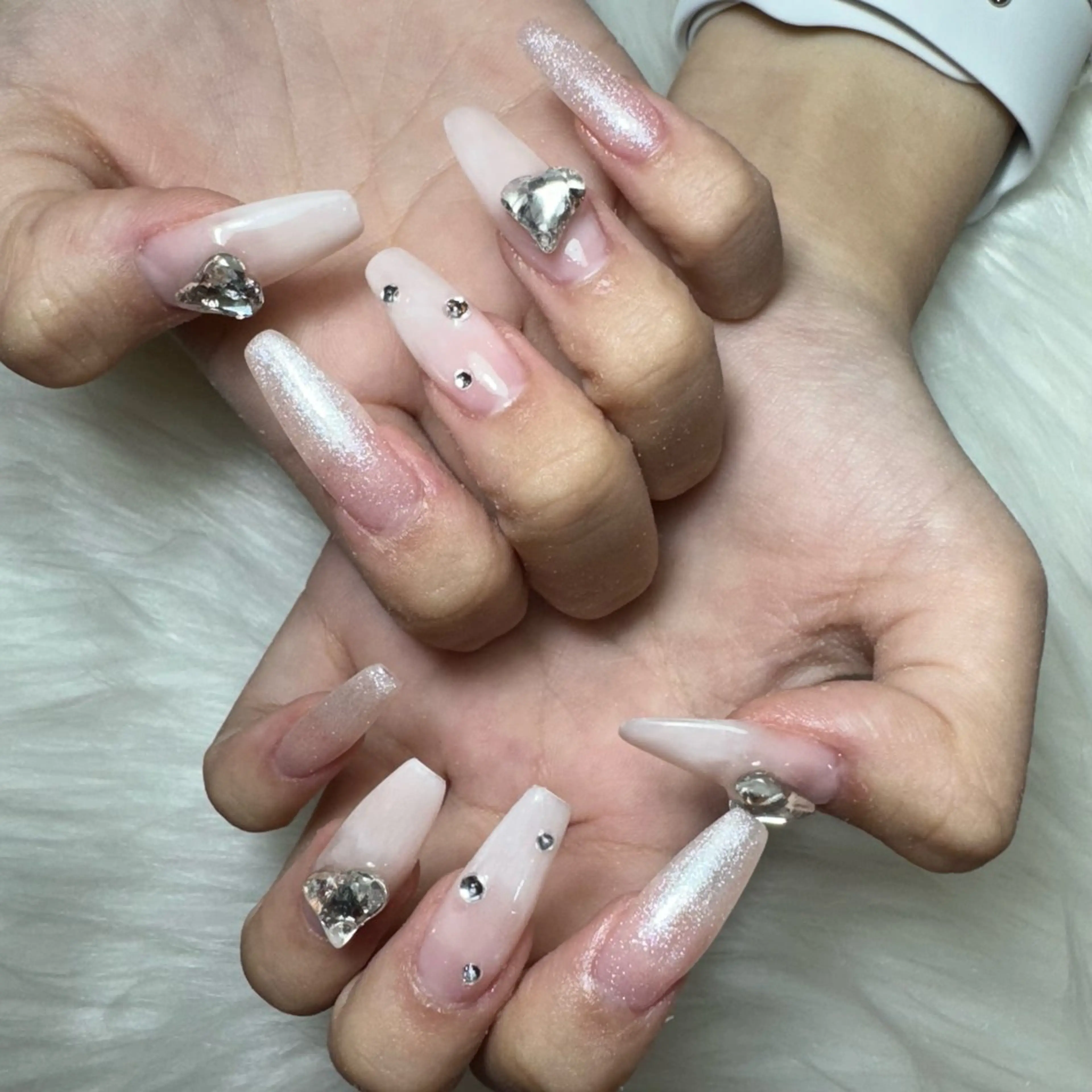 ネイル ハンドネイル Laumi NAIL SALON（ラウミーネイルサロン）所属・U Nanaseのネイルデザイン