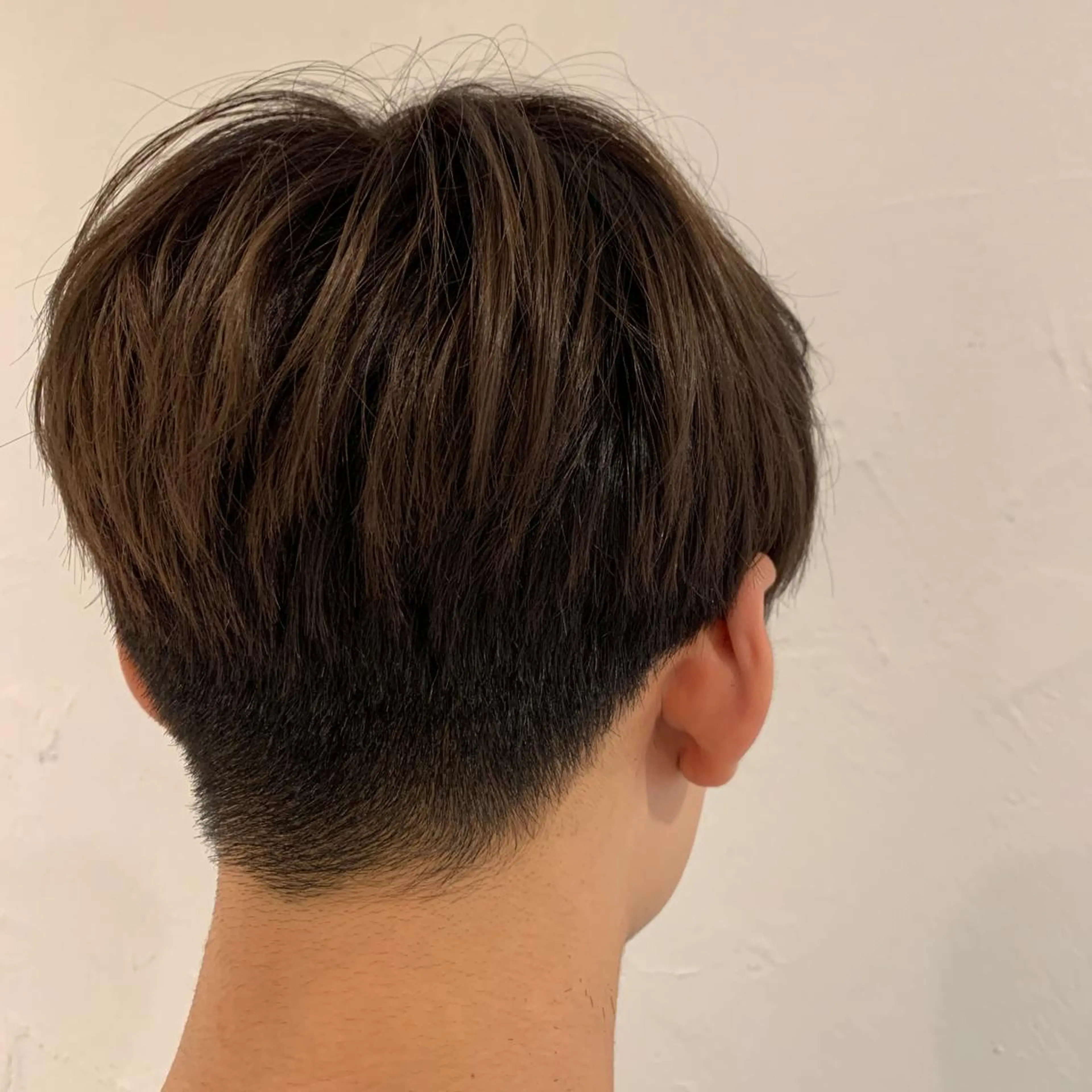 ショート 蛯名 ユウジのヘアスタイル