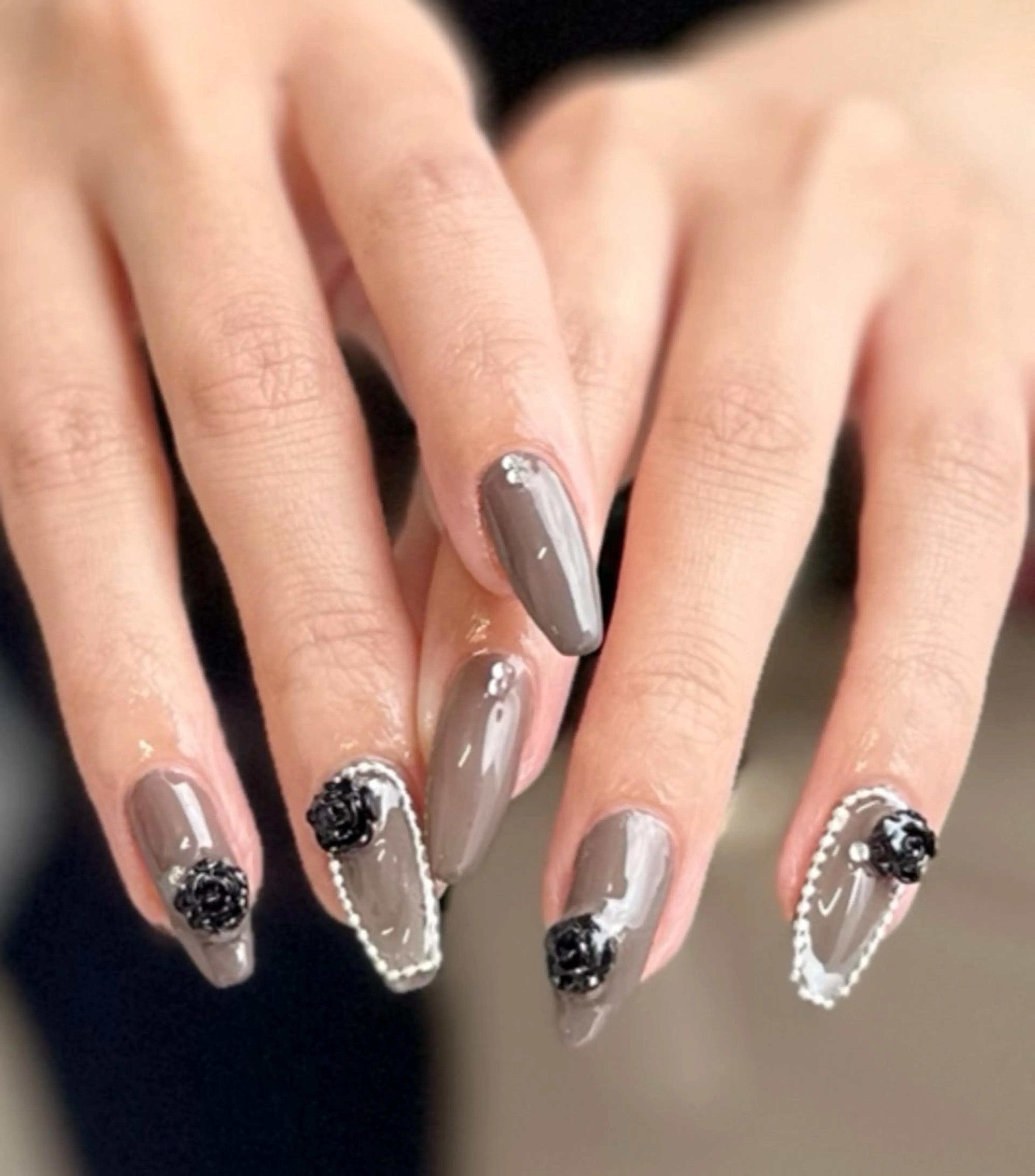 ネイル 新山 聖のネイルデザイン