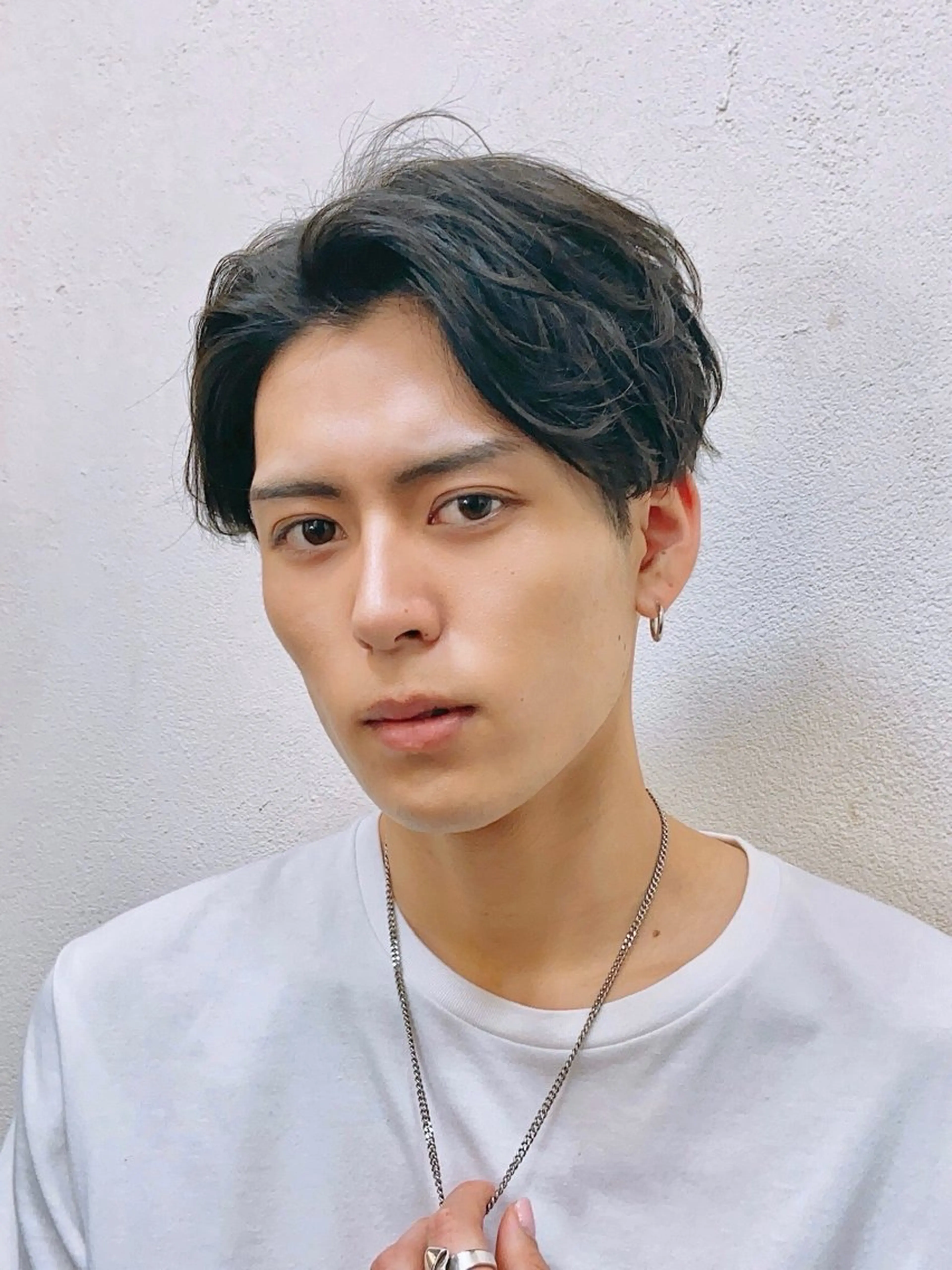 メンズ うる艶カラー× ハイトーン/miuのヘアスタイル