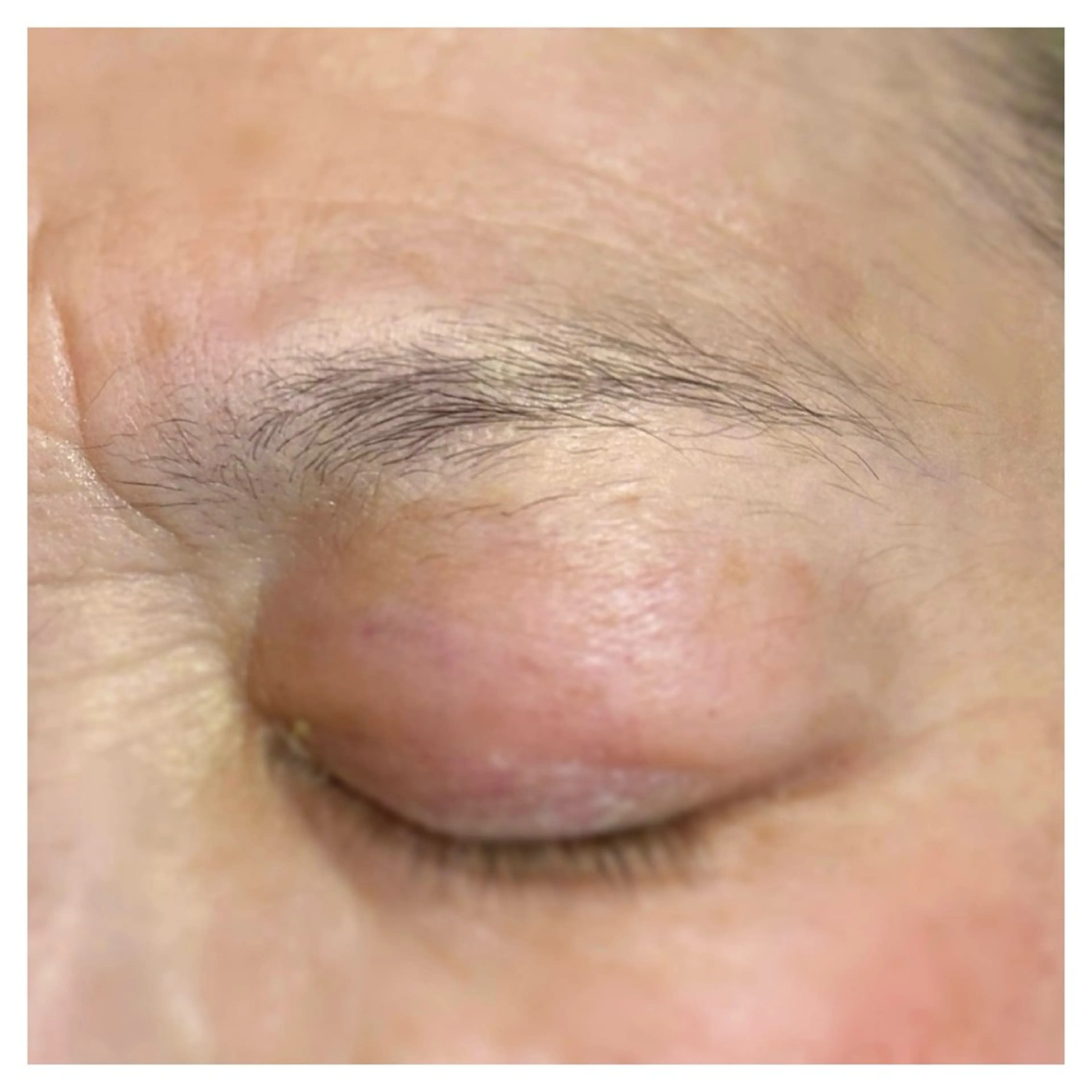 アイブロウ えんとゆかり　千歳船橋所属・AYANO &　YUKAのマツエク・マツパデザイン