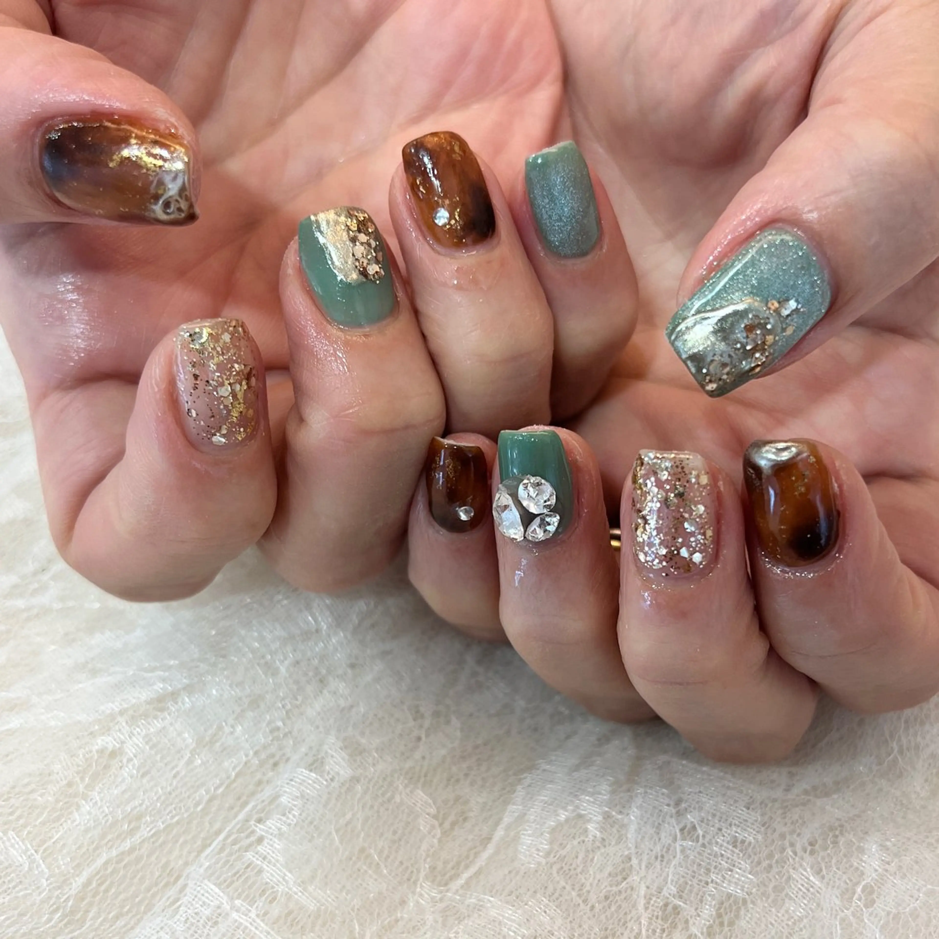 ネイル ハンドネイル 河野 弥月のネイルデザイン