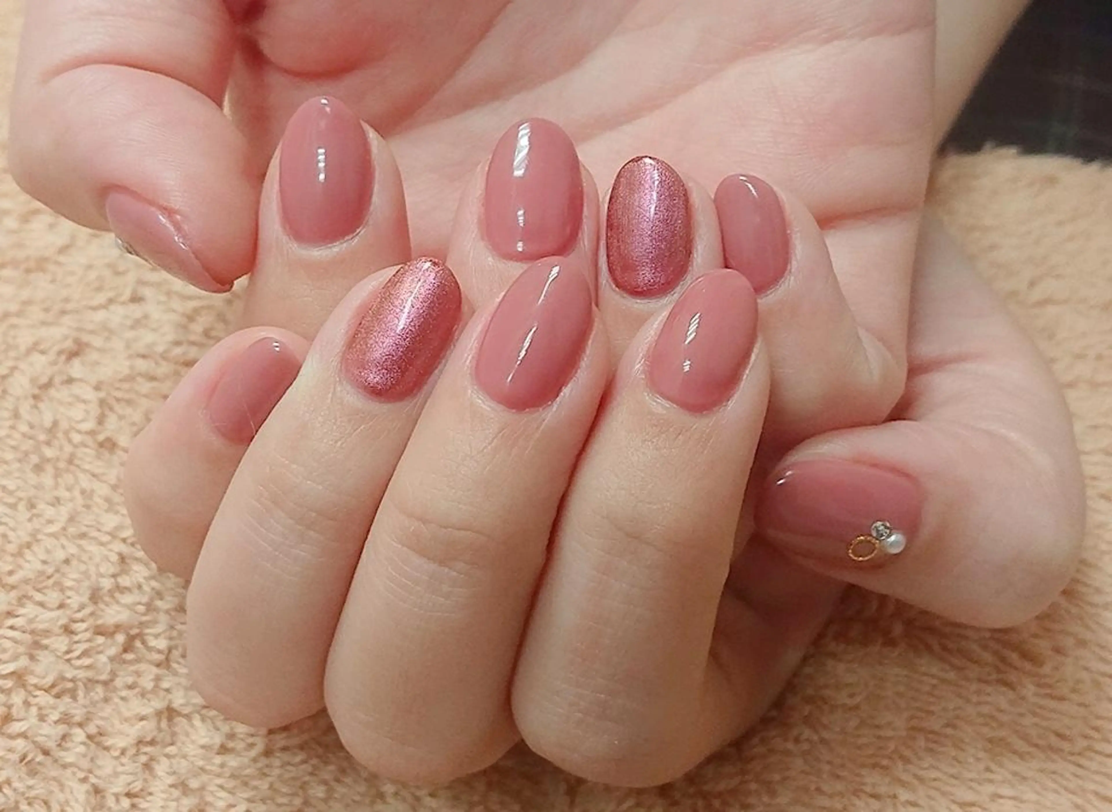 ネイル ピンク ハンドケア 🍒当日もOK🍒 𝑳𝑼𝑵𝑨花井のネイルデザイン