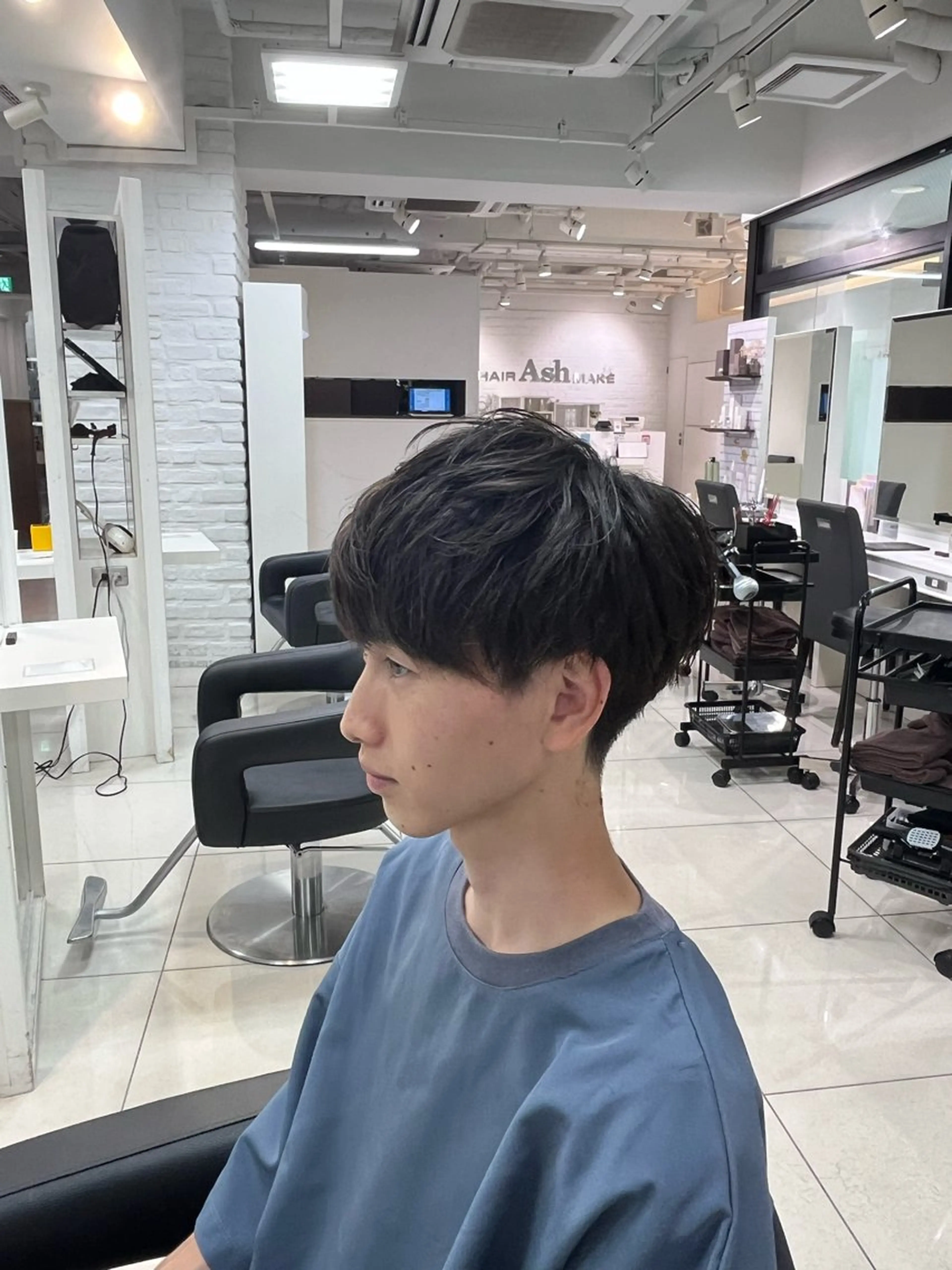 ショート カラー パーマ メンズ 【シャドウパーマ センターパート】義心のヘアスタイル