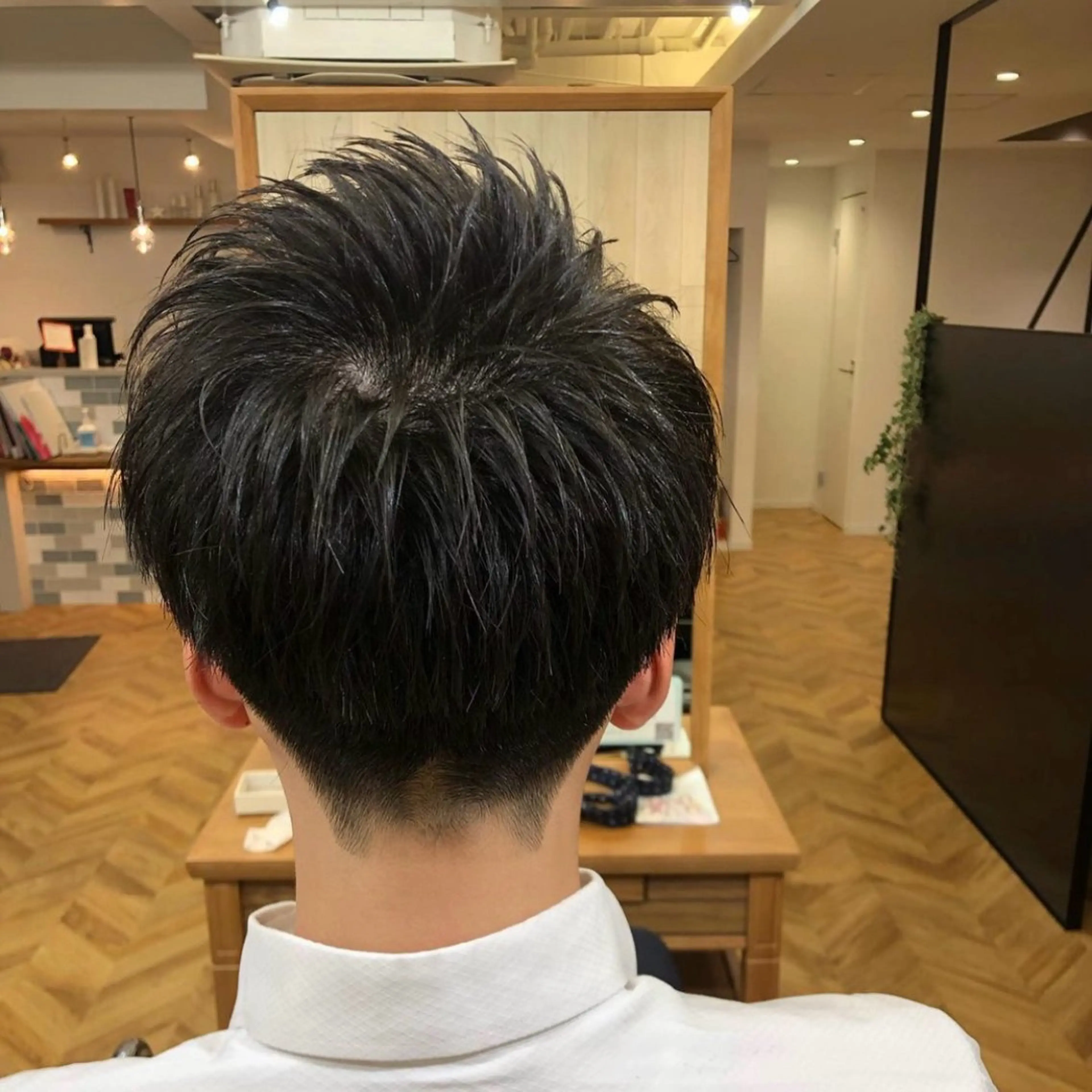 ショート メンズ 西山 良波のヘアスタイル