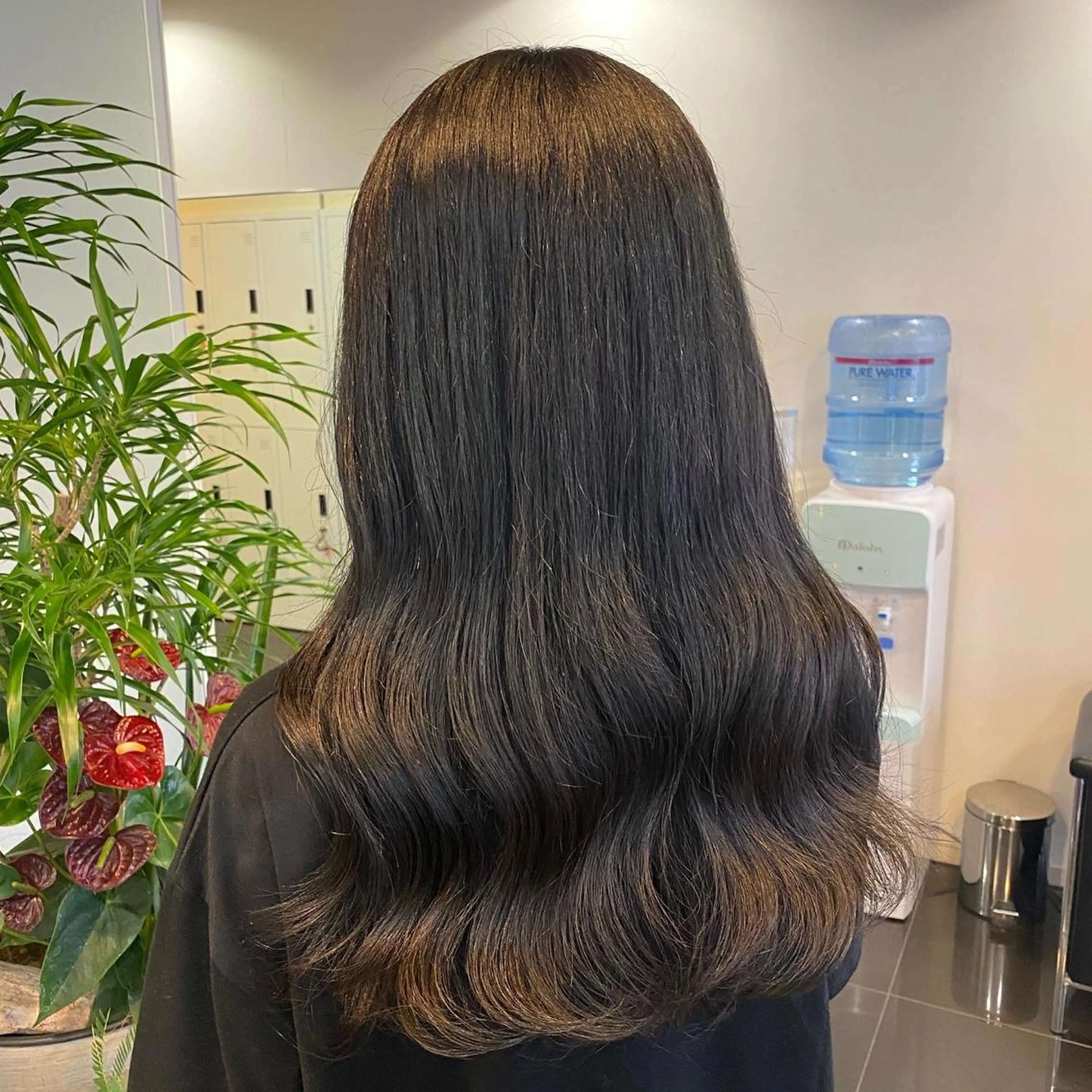 カラー 黒髪 ブルーカラー ブルーブラック 暖色カラー /ヘアアレンジ/花鈴のヘアスタイル