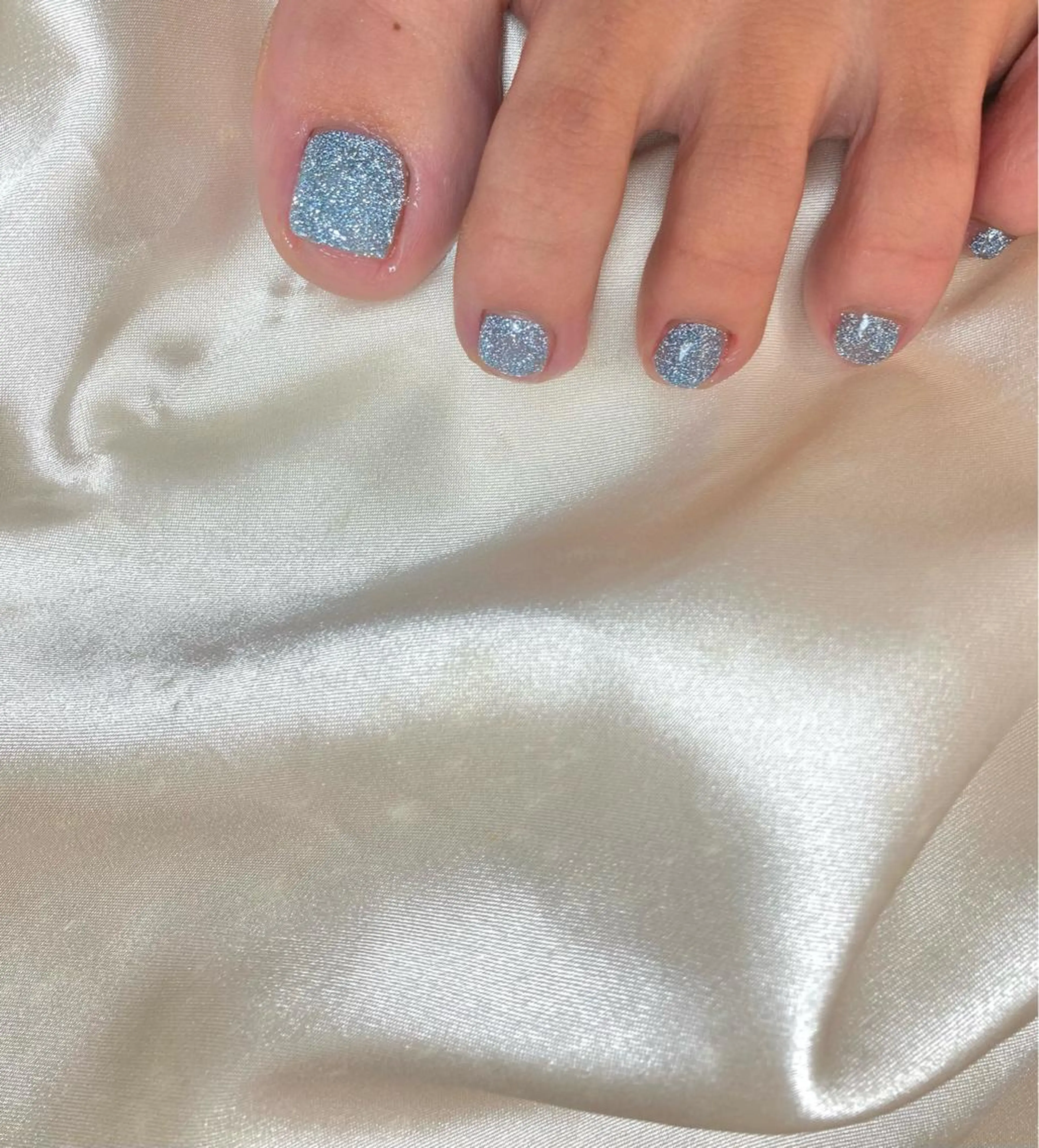 ネイル nailsalon hue所属・小山 羽奈のネイルデザイン