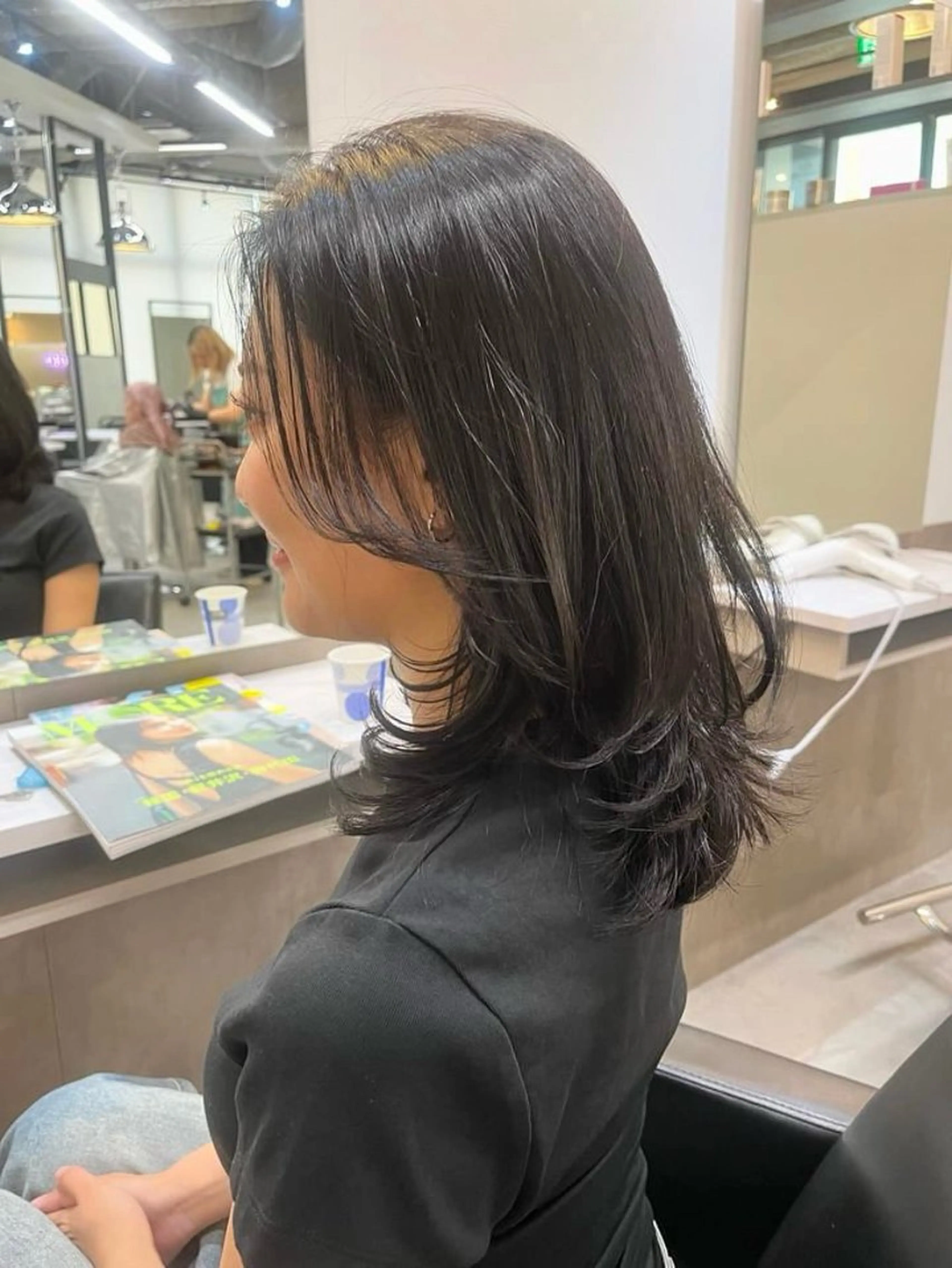 ミディアム カラー ミディアムレイヤー レイヤーカット カット ヘアカラー トリートメント 💈平島 拓也💈のヘアスタイル