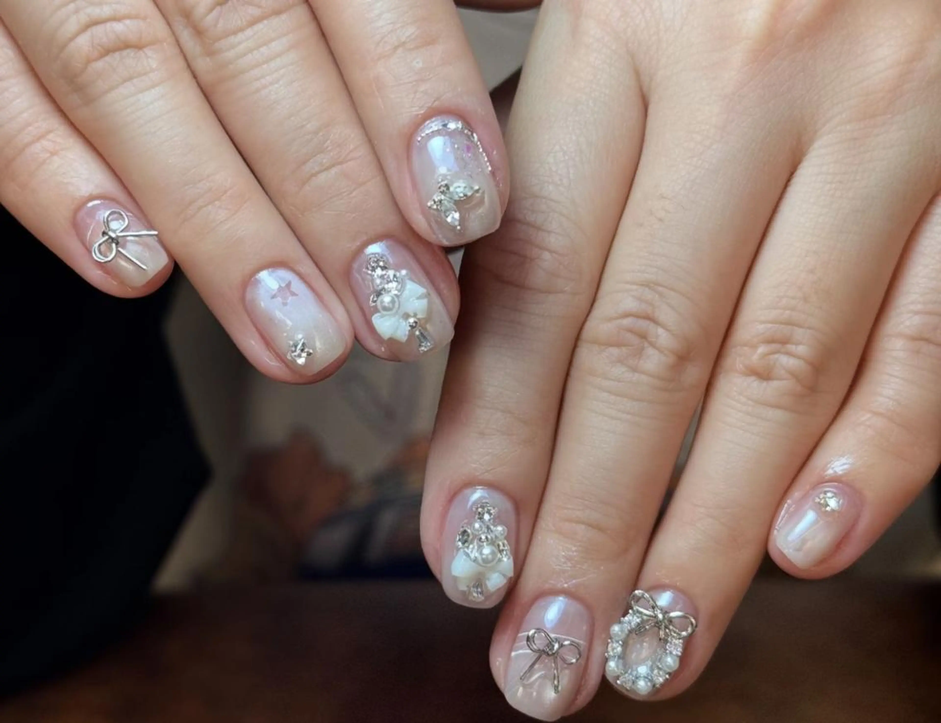 ネイル ハンドネイル 🎀 Ayaka_nailのネイルデザイン