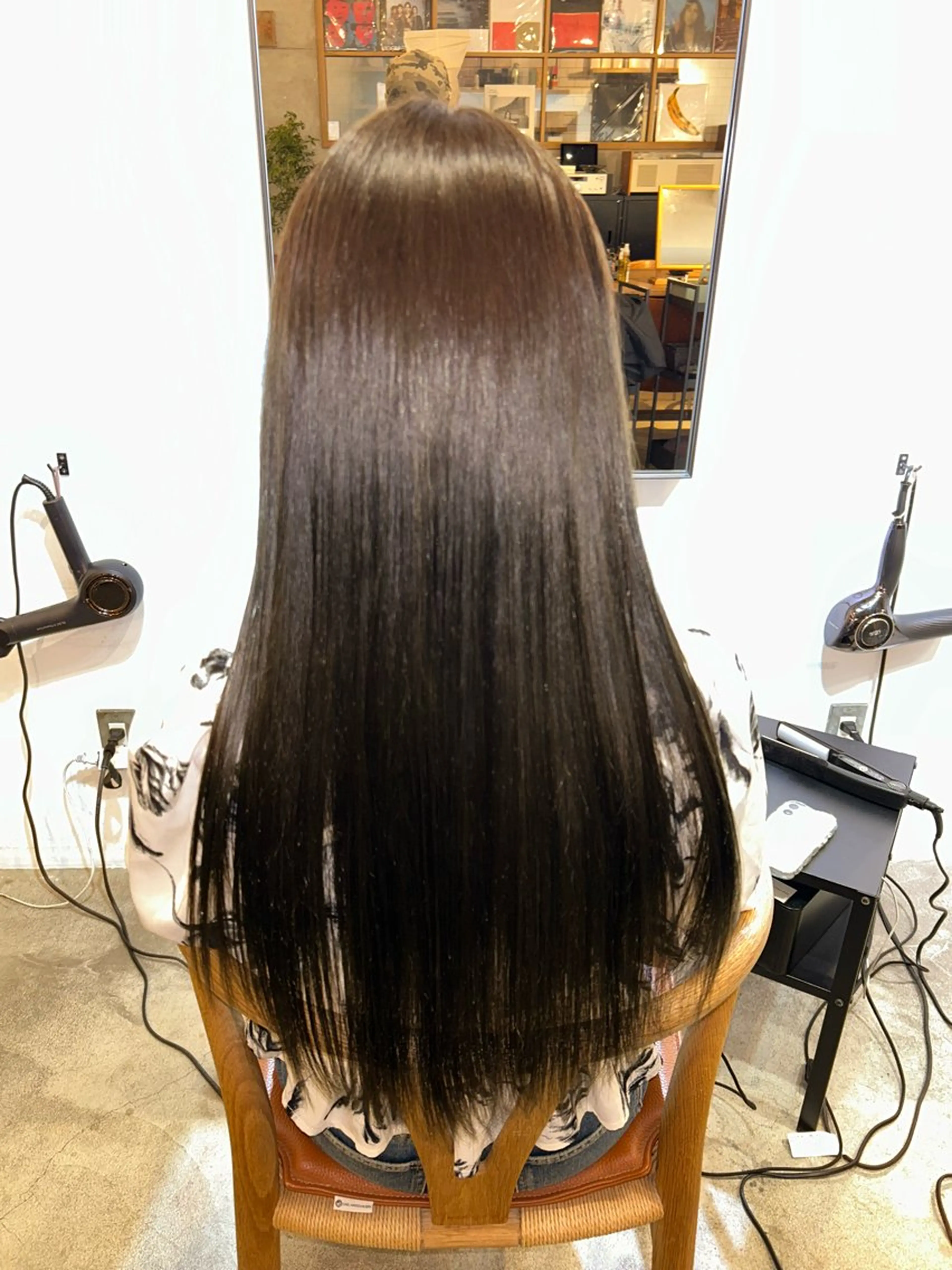 ロング ヘアカラー アワタケ リンのヘアスタイル