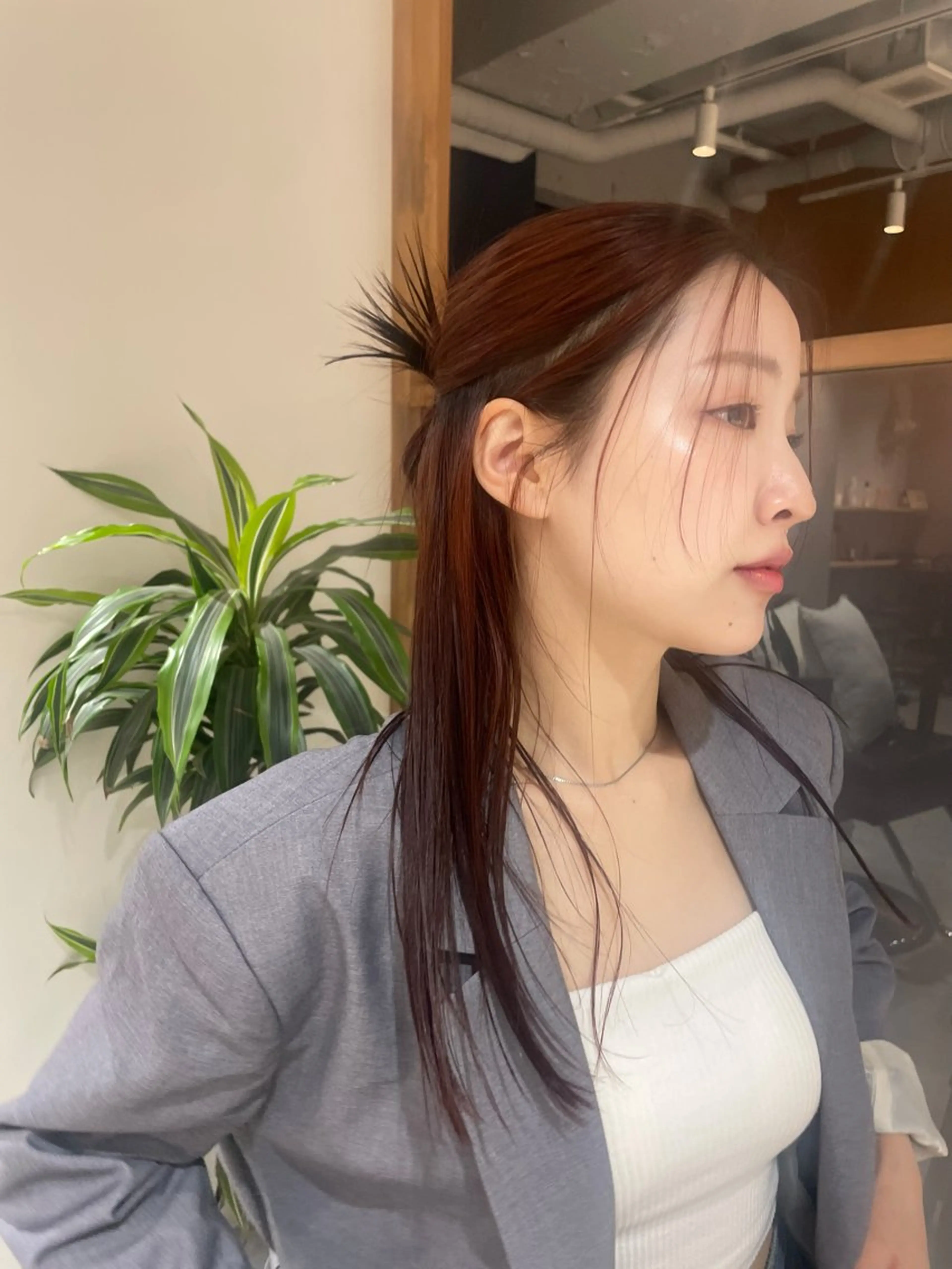 セミロング カラー ヘアカラー トリートメント mei｜顔まわり ×透明感カラーのヘアスタイル