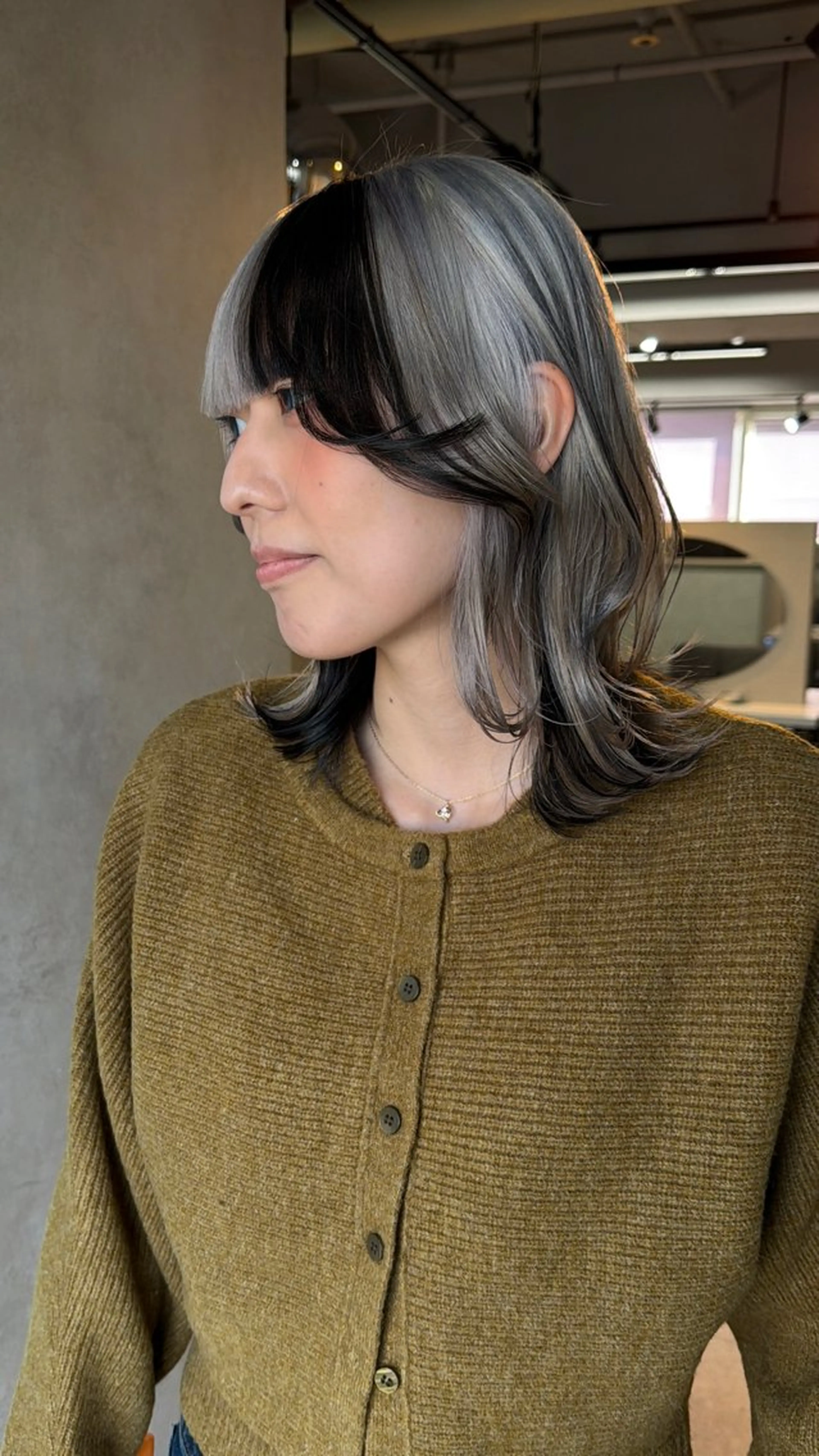 ミディアム カラー ヘアカラー AIRI/難波/ ハイトーン/髪質改善のヘアスタイル