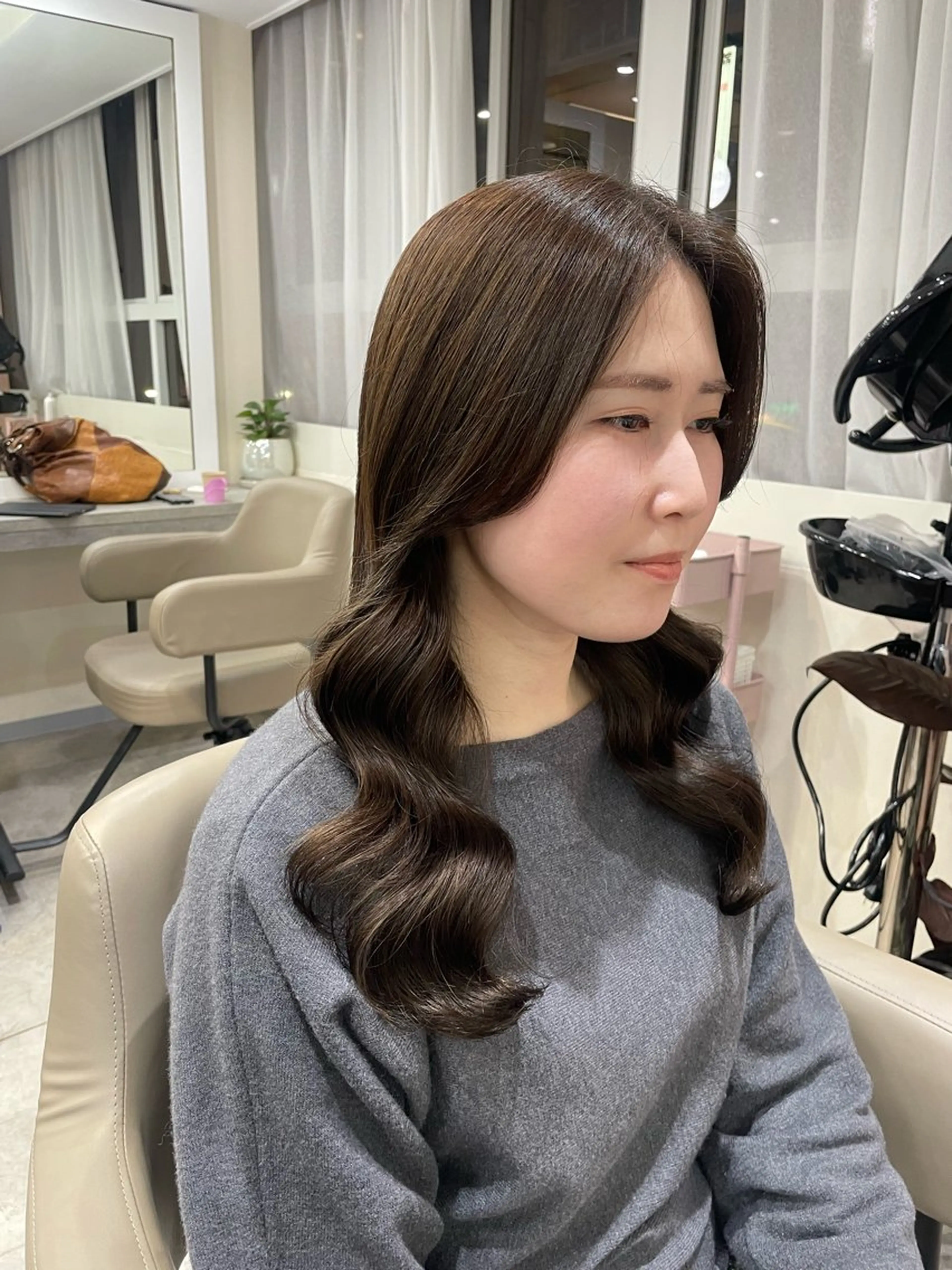 セミロング パーマ 韓国風パーマ/ヘア セット/店長みづきのヘアスタイル