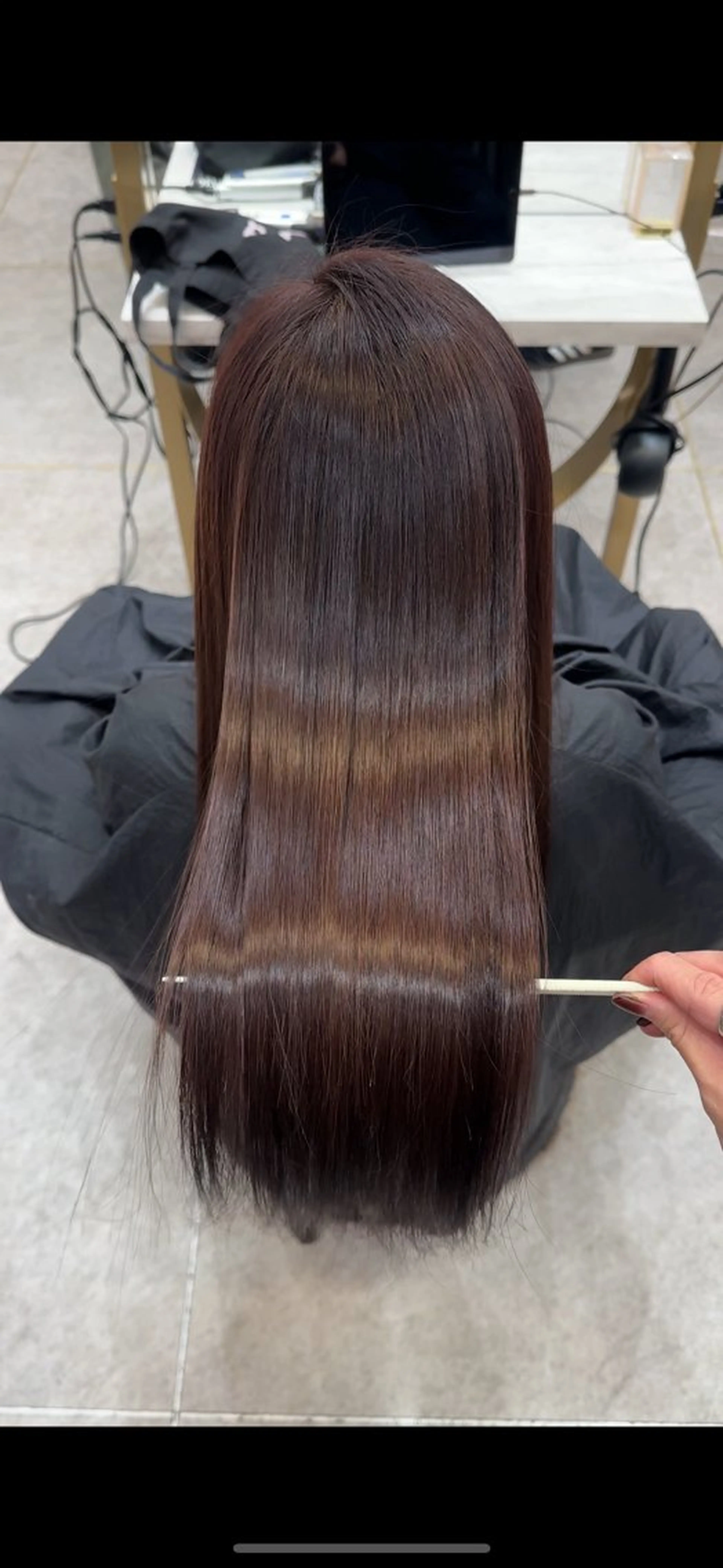 セミロング カラー ヘアアレンジ カット 縮毛矯正 yuuto🌈 冬の透け感カラーのヘアスタイル