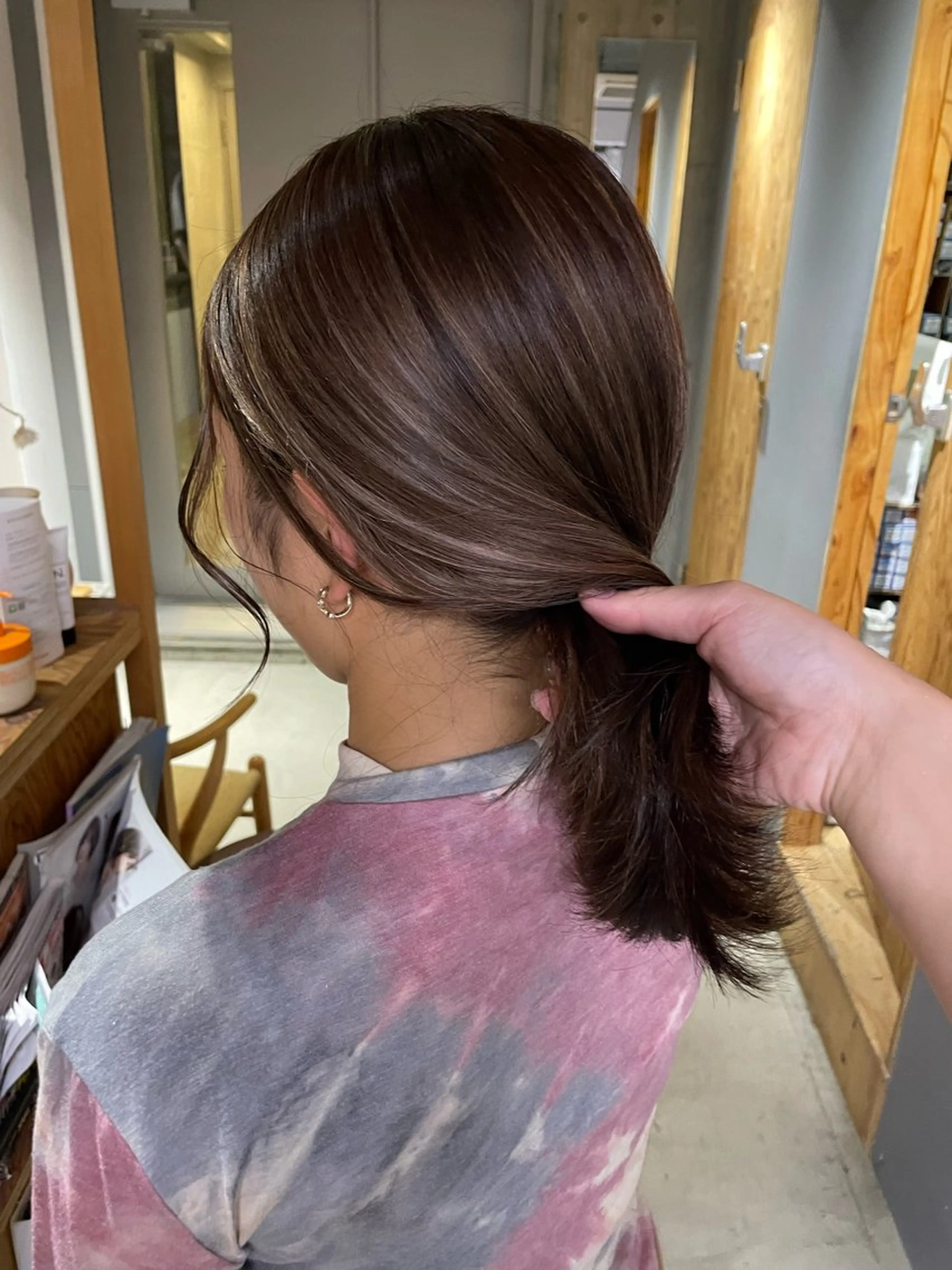 ミディアム カラー 透明感カラー ハイライトカラー ハイライト ヘアカラー トリートメント noa ☪︎のヘアスタイル