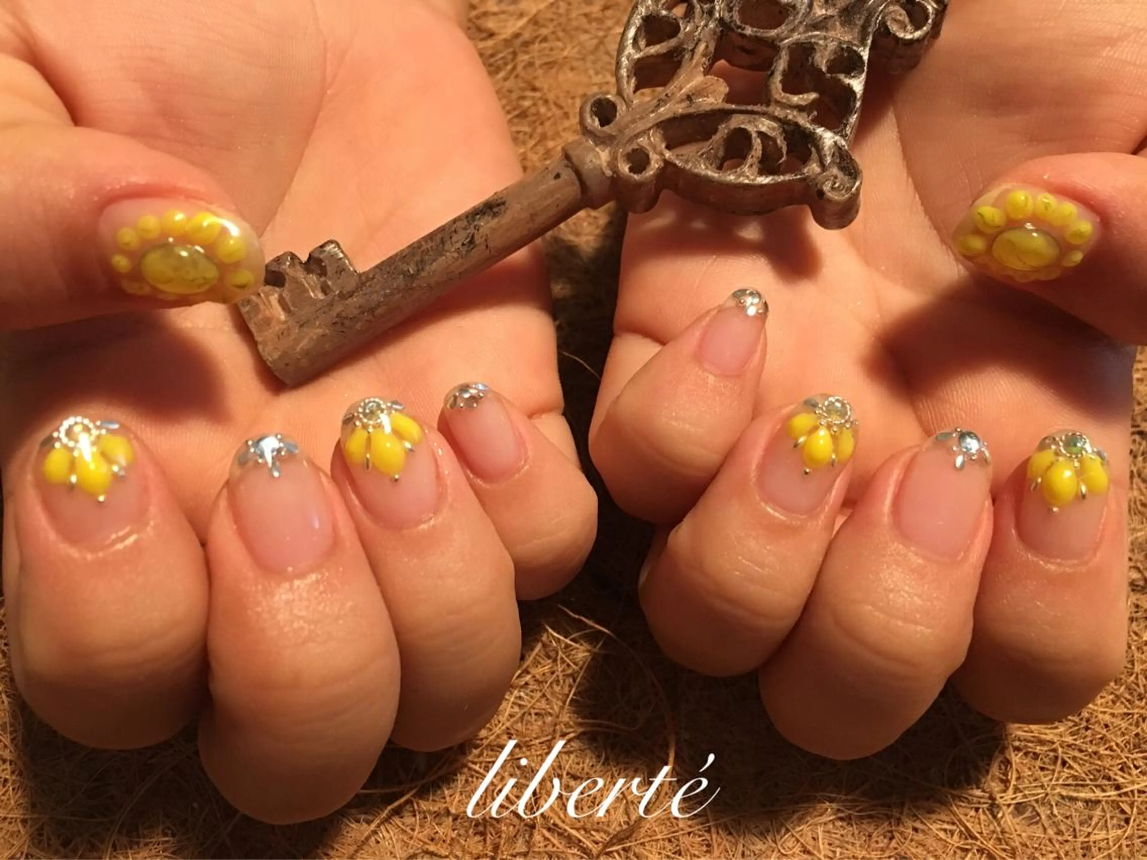 ネイル liberté (リベルテ)のネイルデザイン