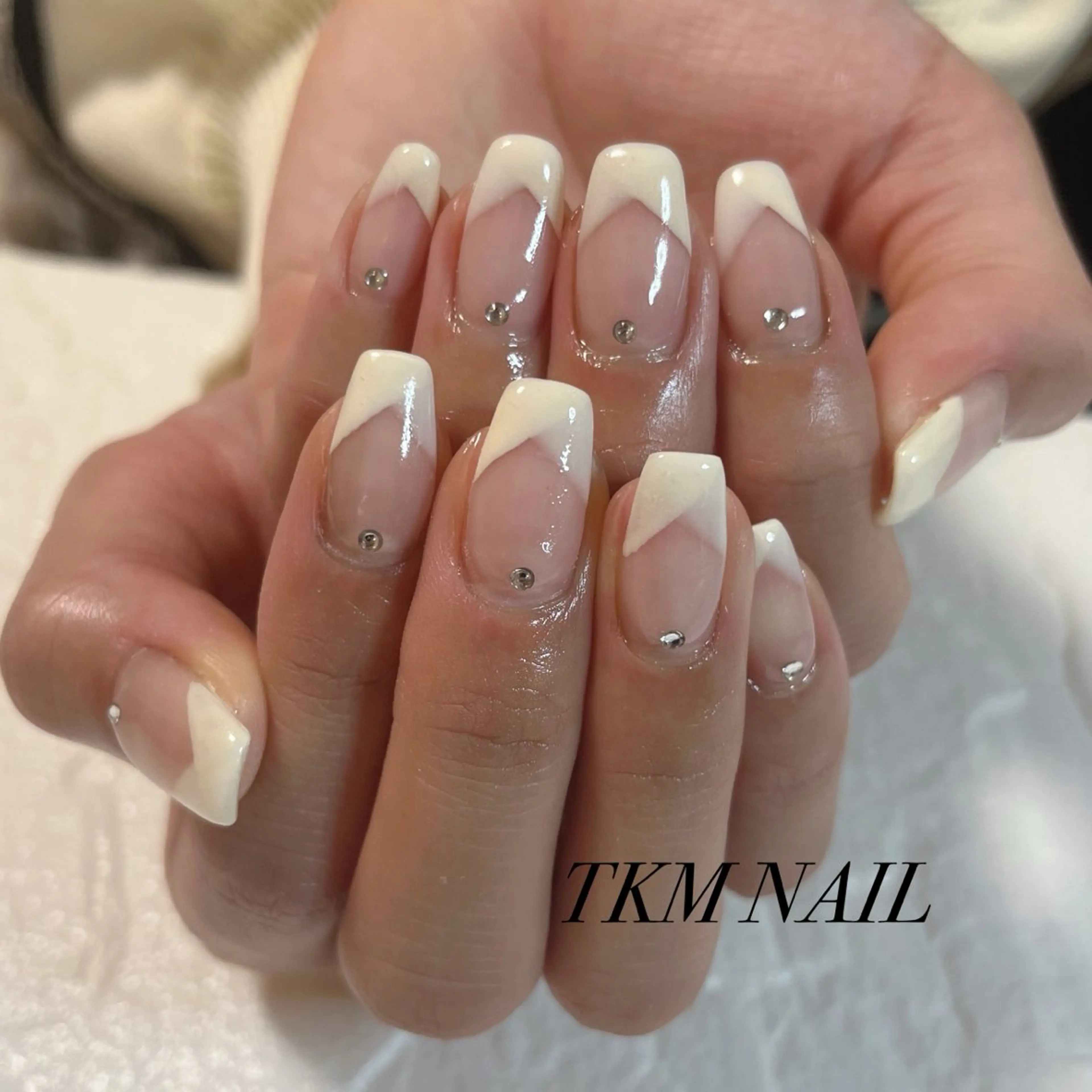 ネイル ダブルフレンチ フレンチネイル ゴージャス ______ TKM  NAILのネイルデザイン
