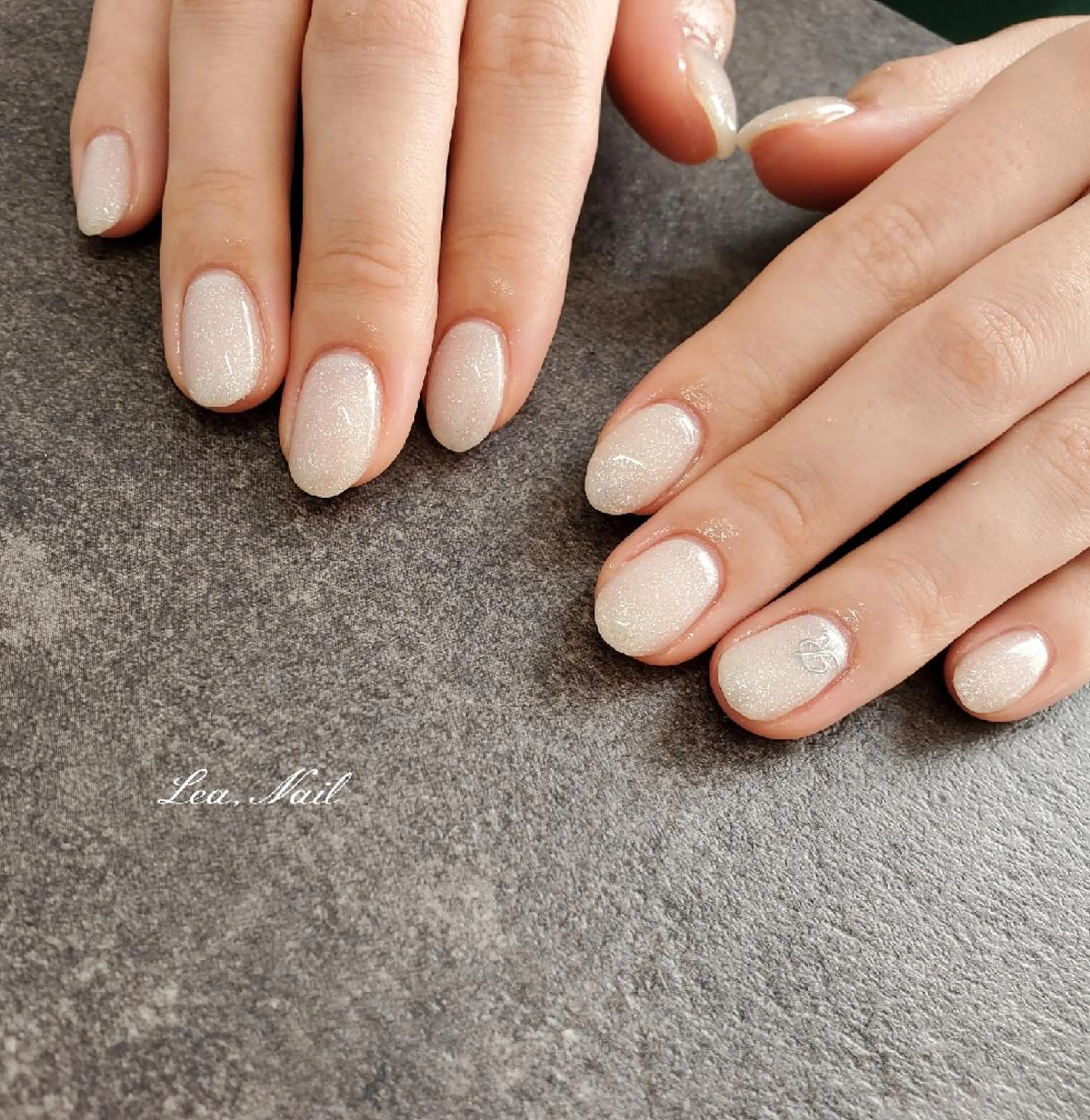 ネイル アートネイル ワンカラーネイル Lea,Nail所属・松橋 愛のネイルデザイン