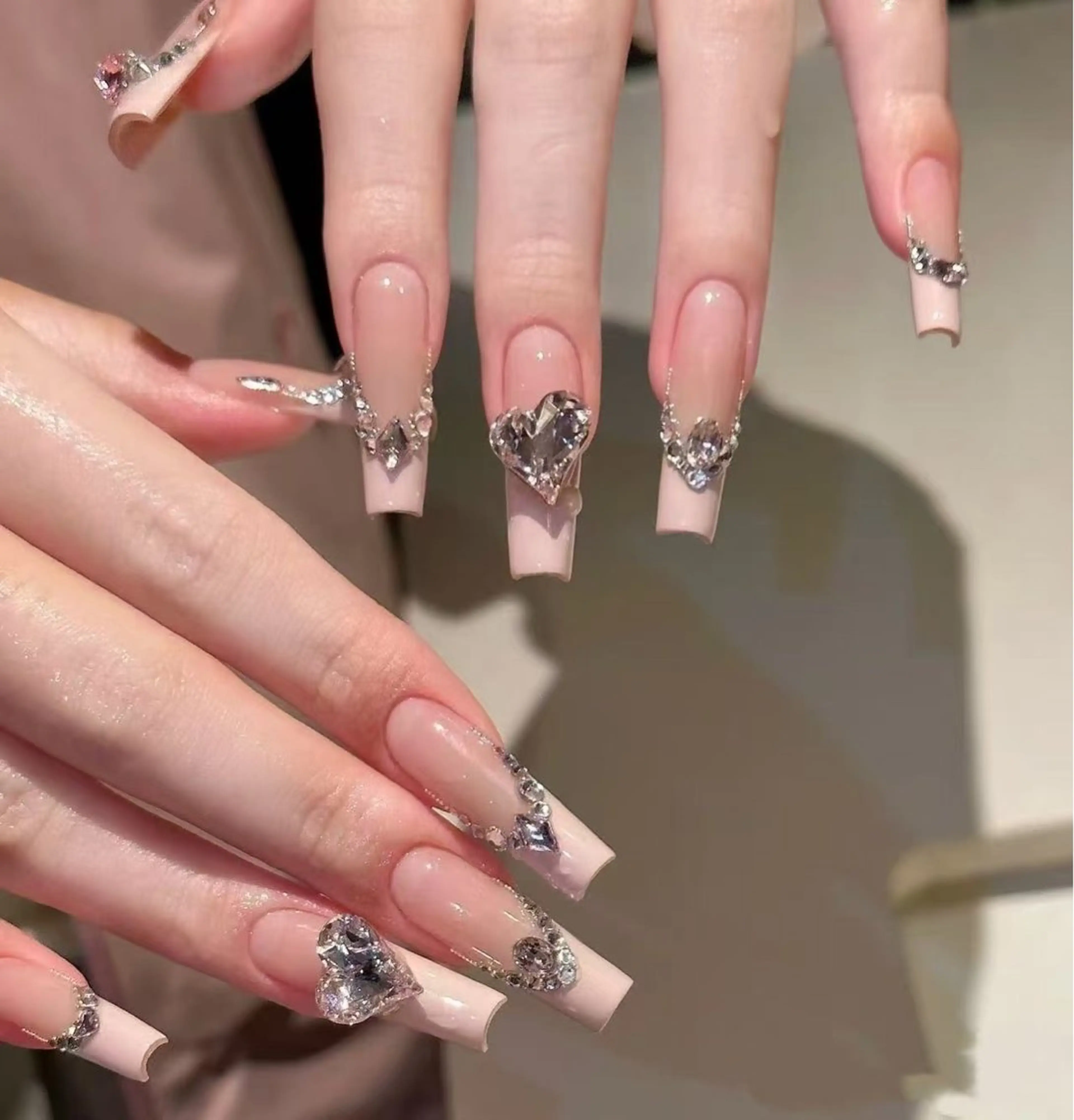 ネイル オーロラネイル フラワーネイル フットネイル フレンチネイル ジェルネイル ハンドネイル BabyYouMi ねねのネイルデザイン