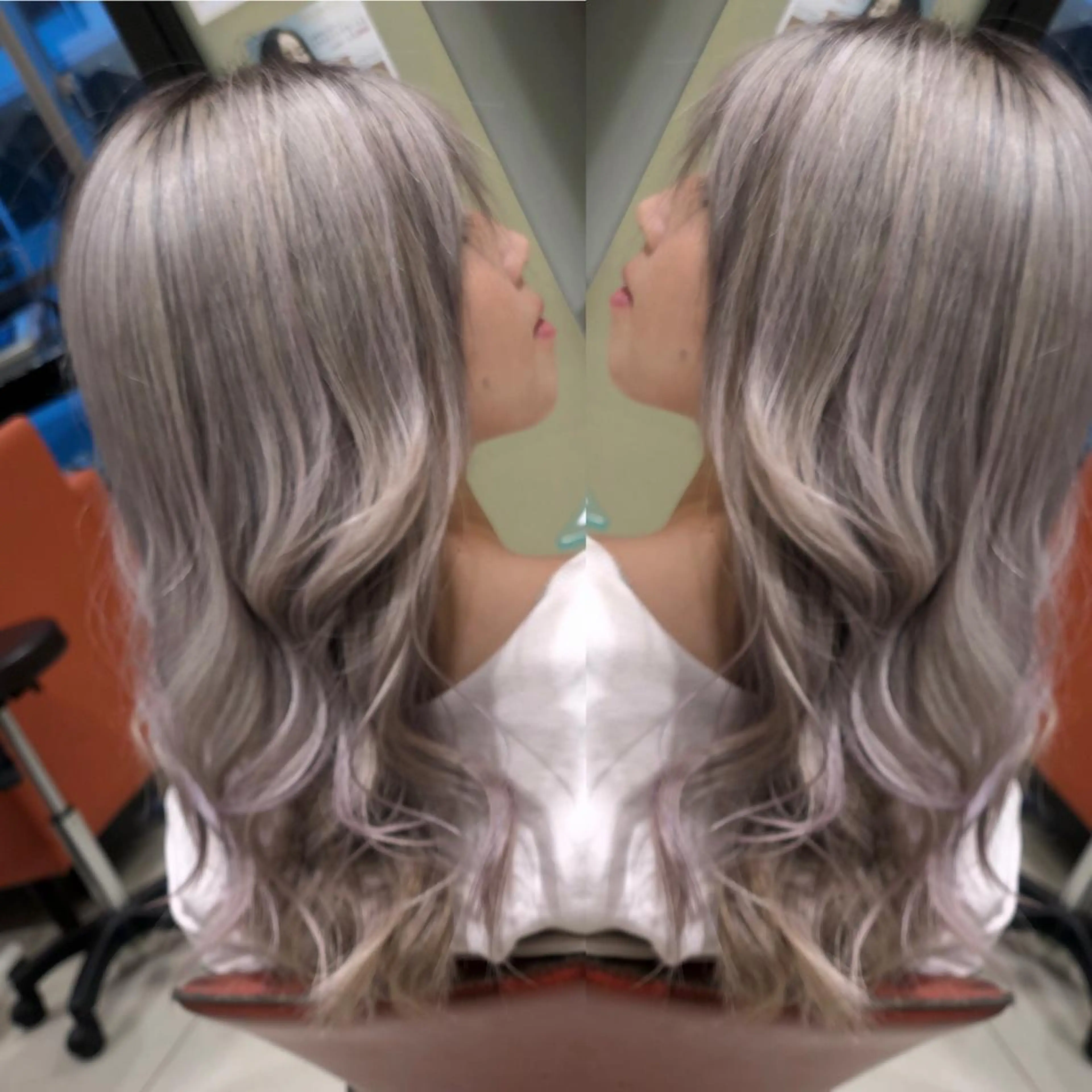 セミロング ヘアカラー Y Uのヘアスタイル