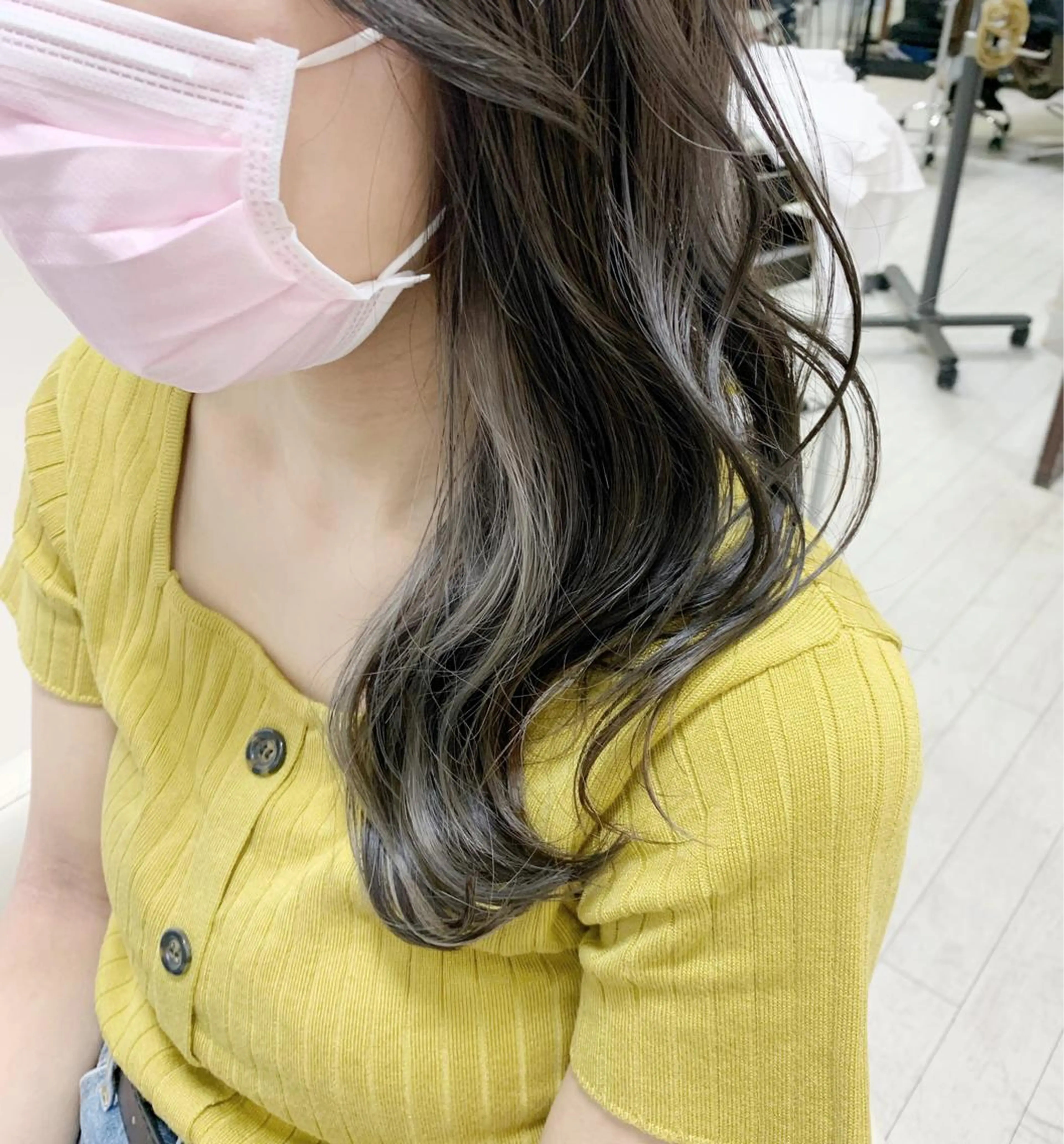 セミロング アッシュ マルナ本店 ペコのヘアスタイル