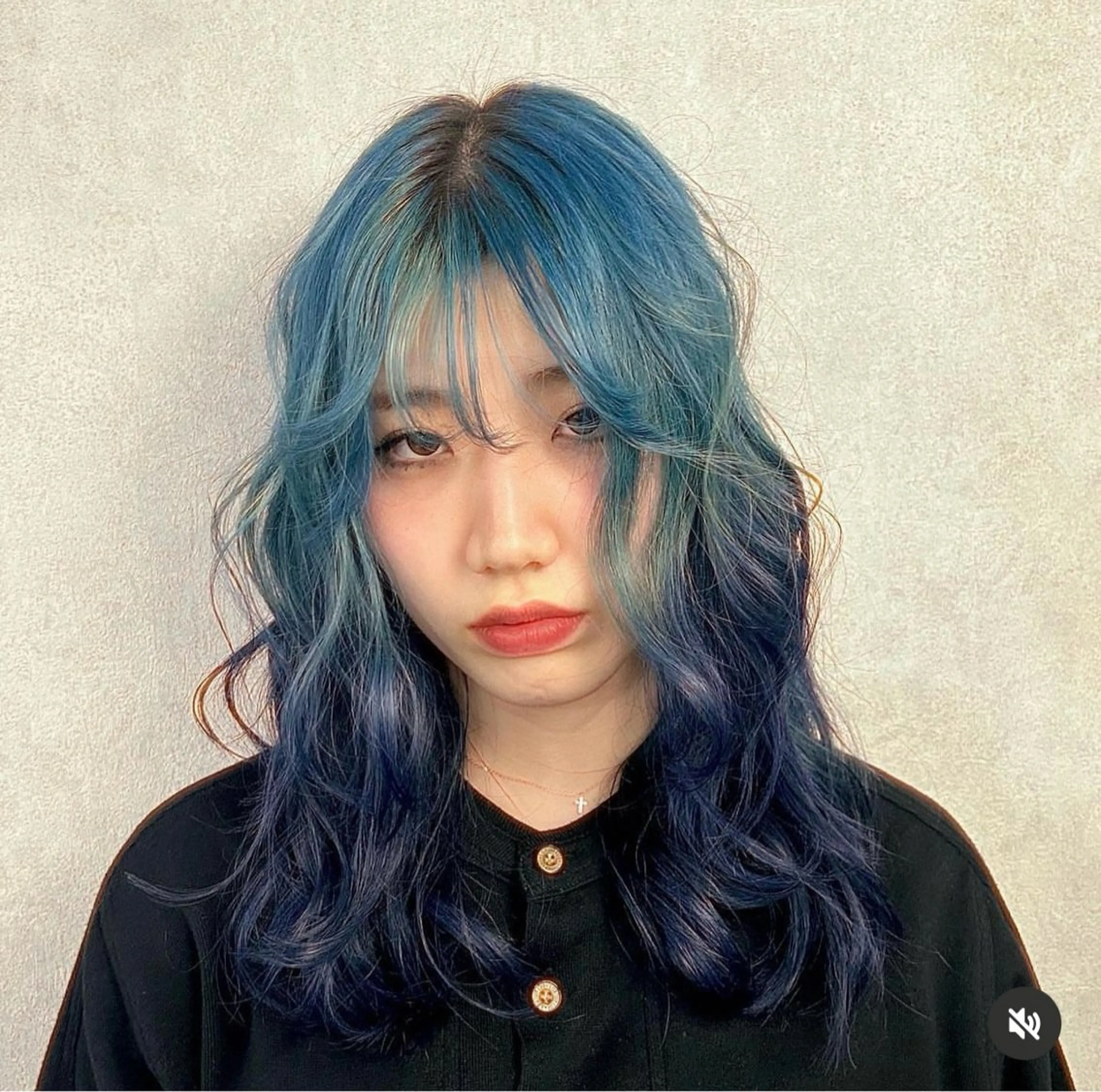 🫐カット+ブルーカラー🦕の写真