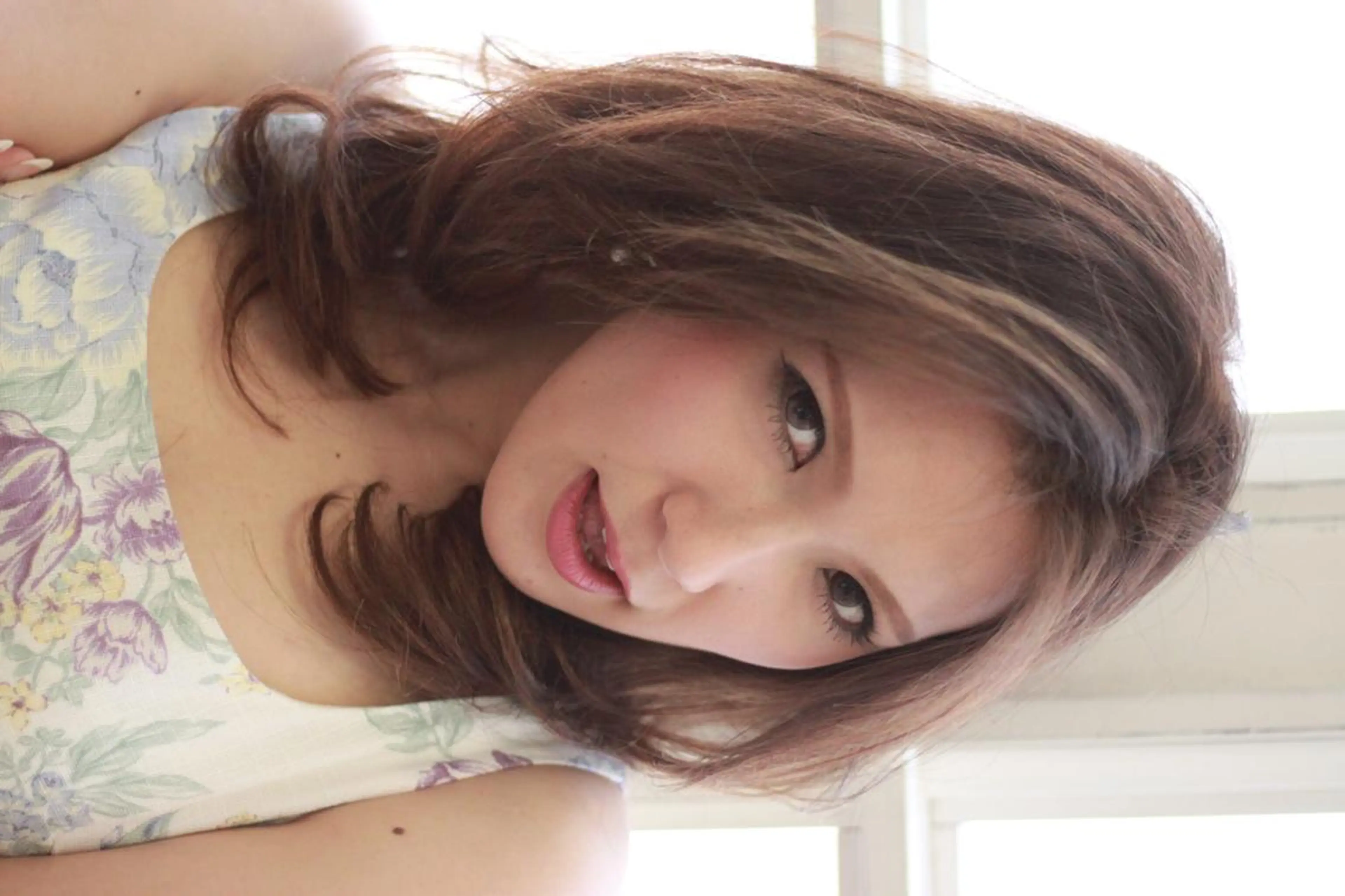 ミディアム カラー Baguz HAIRのヘアスタイル