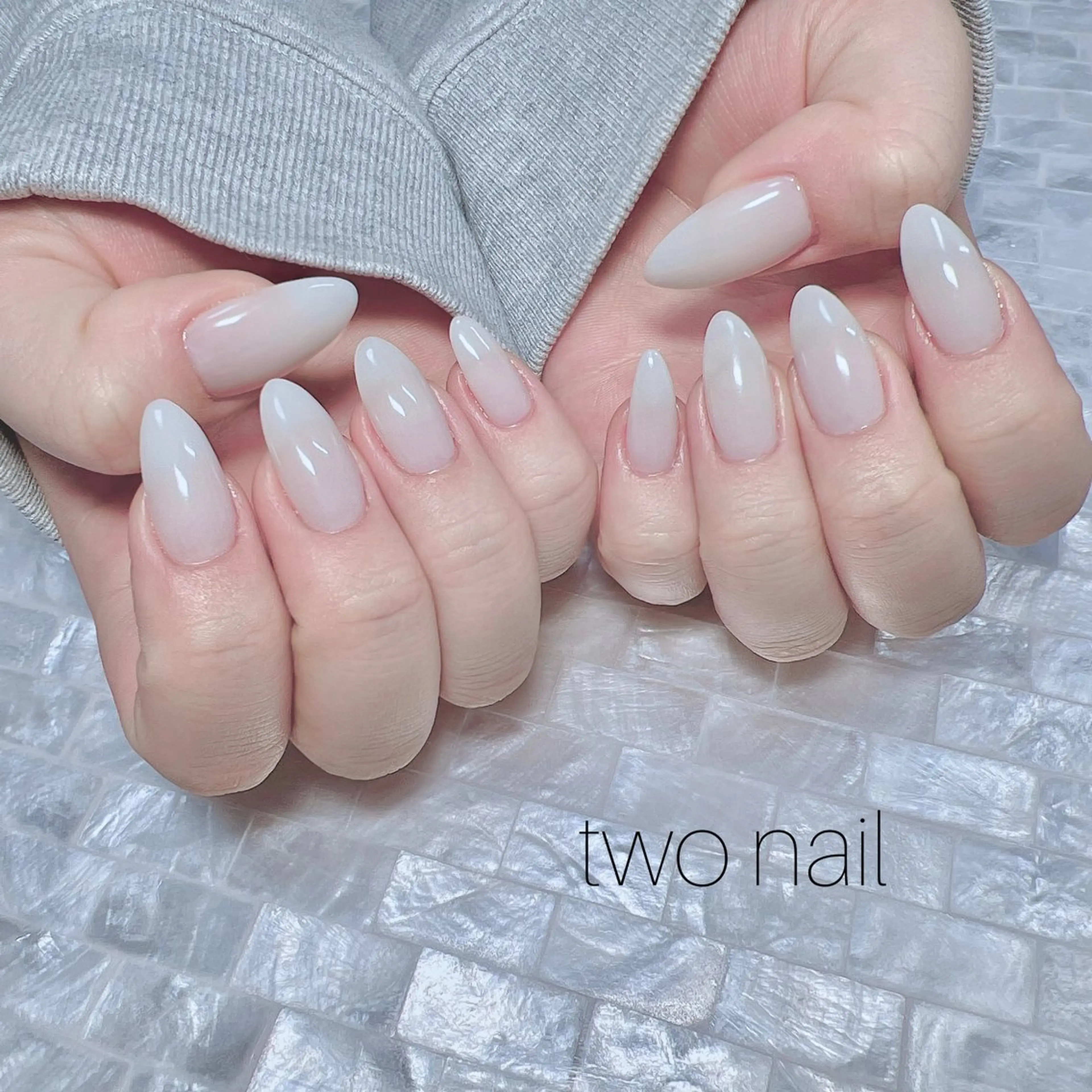 ネイル ネイルチップ ホワイト ハンドネイル two nailのネイルデザイン