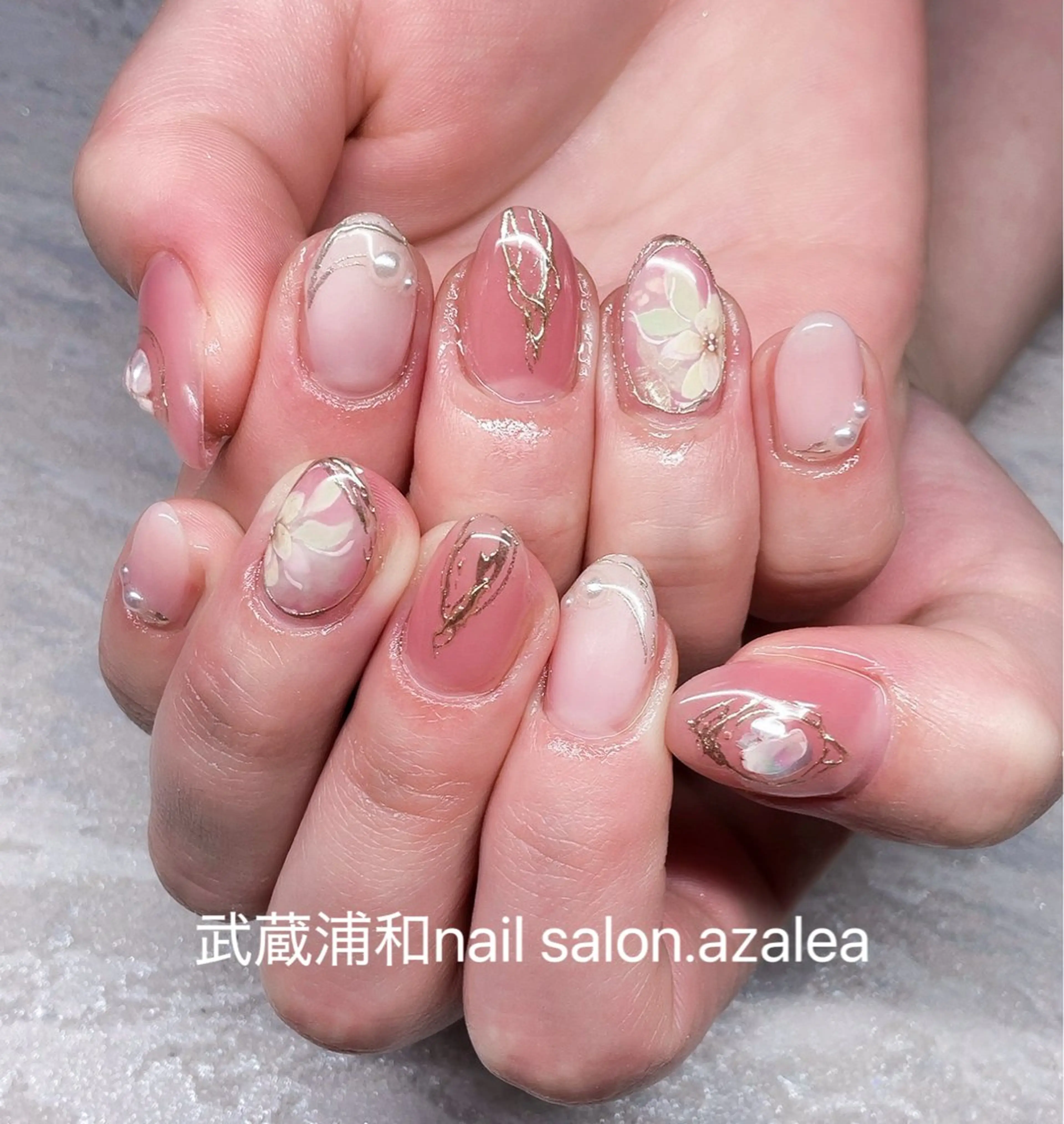 ネイル ハンドネイル R inのネイルデザイン