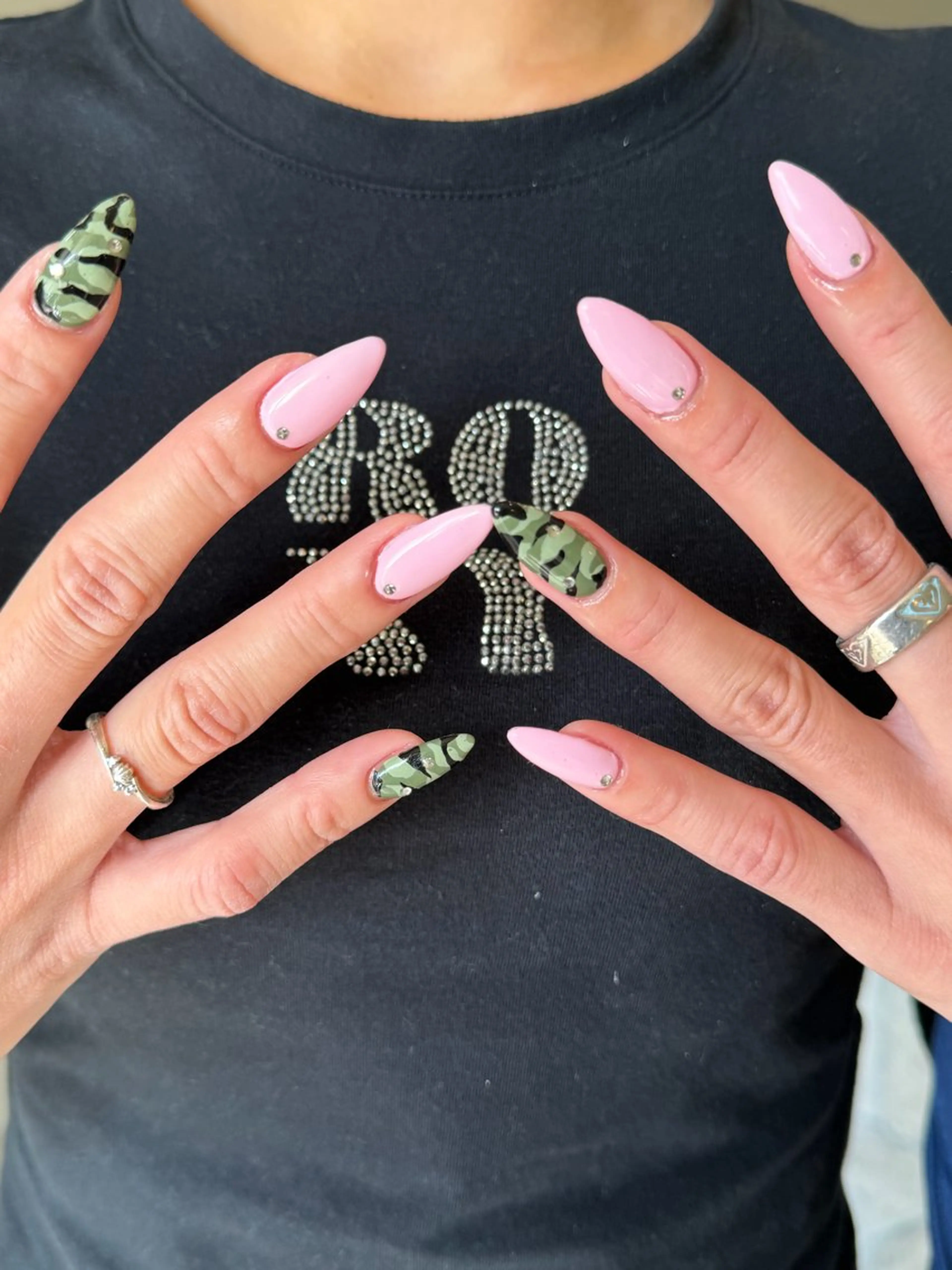 ネイル ハンドネイル nailsalon YOLOのネイルデザイン