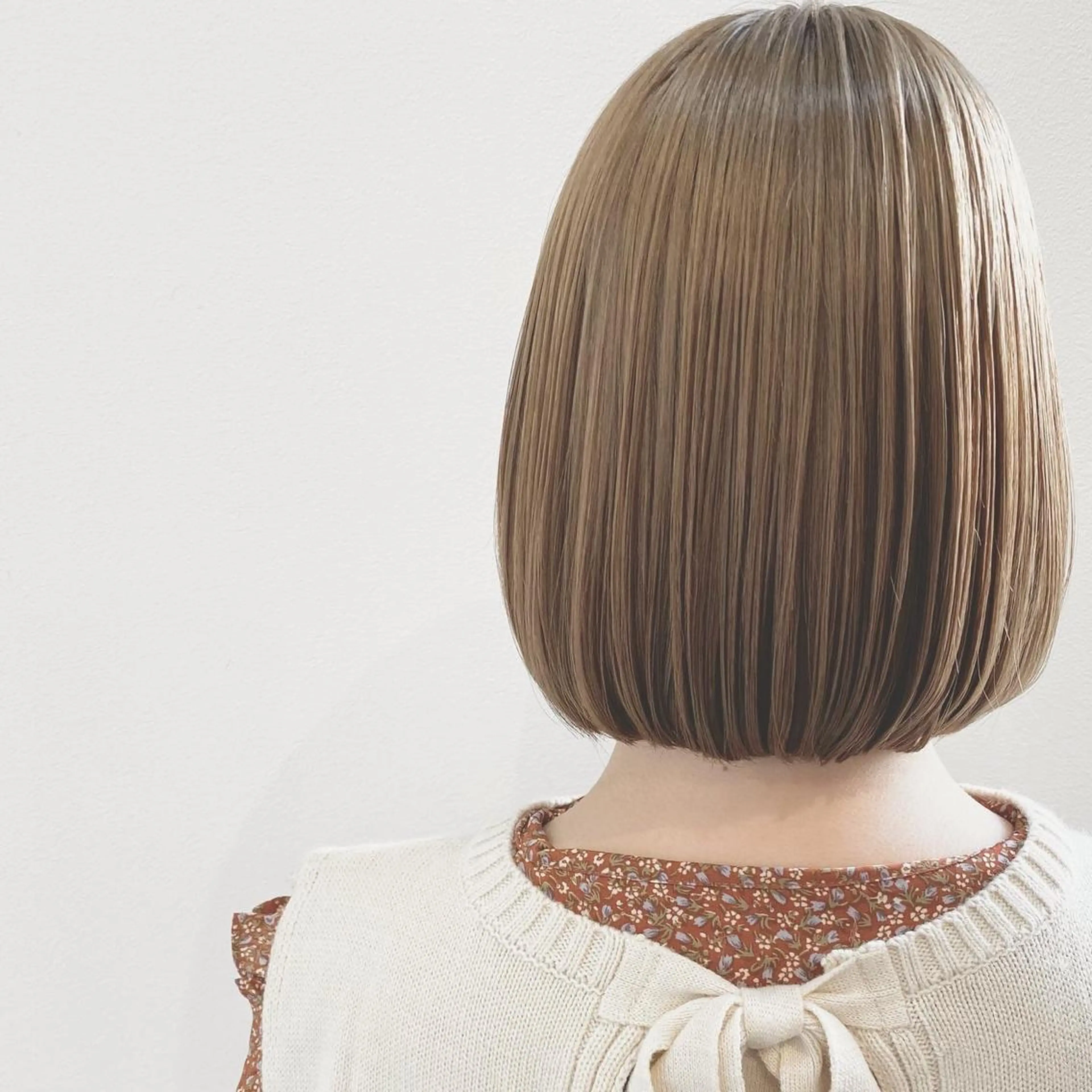 ショート カット ヘアカラー トリートメント MYRTLE TSUNODAのヘアスタイル