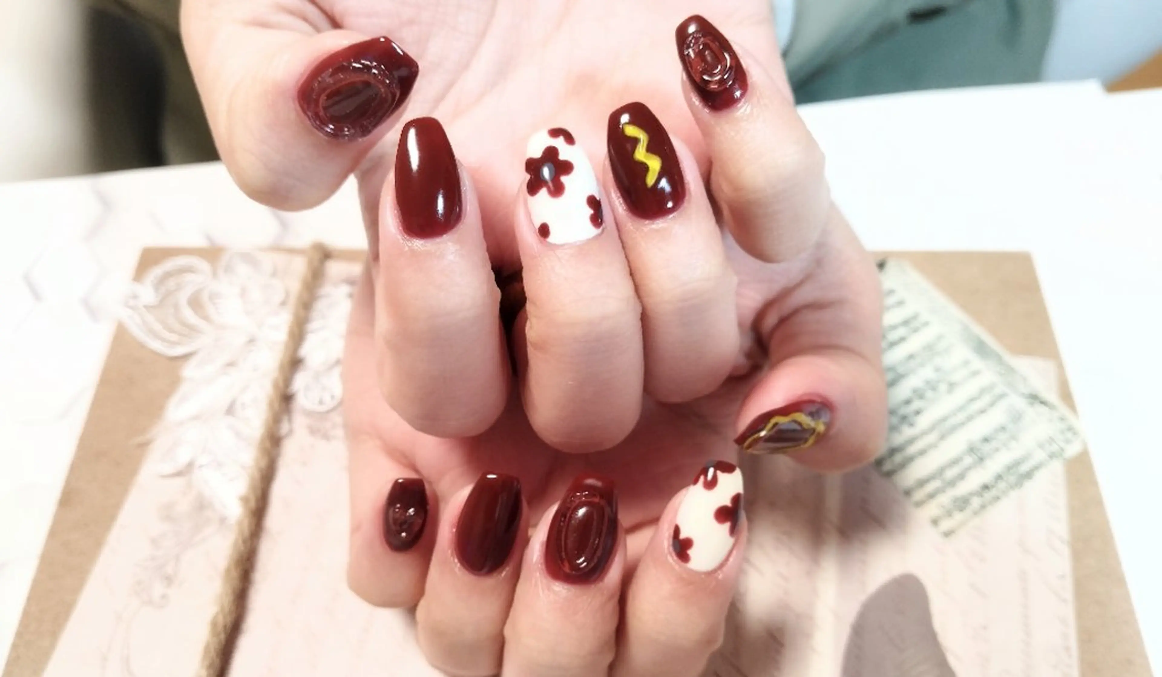 ネイル 持ち込み ハンドネイル ハンドケア ＤI'A ネイルサロンのネイルデザイン