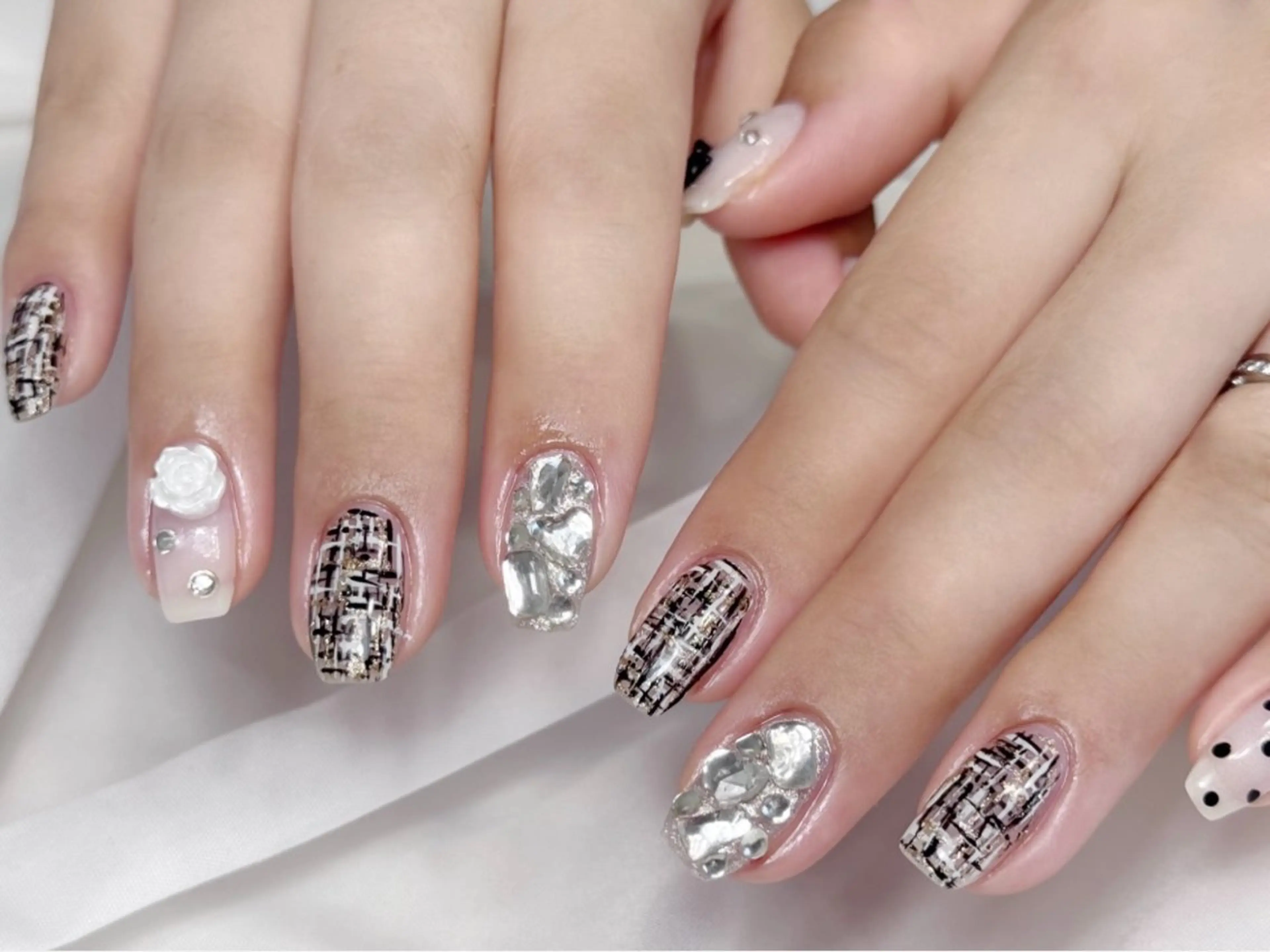 ネイル ツイードネイル LinoTino nailのネイルデザイン