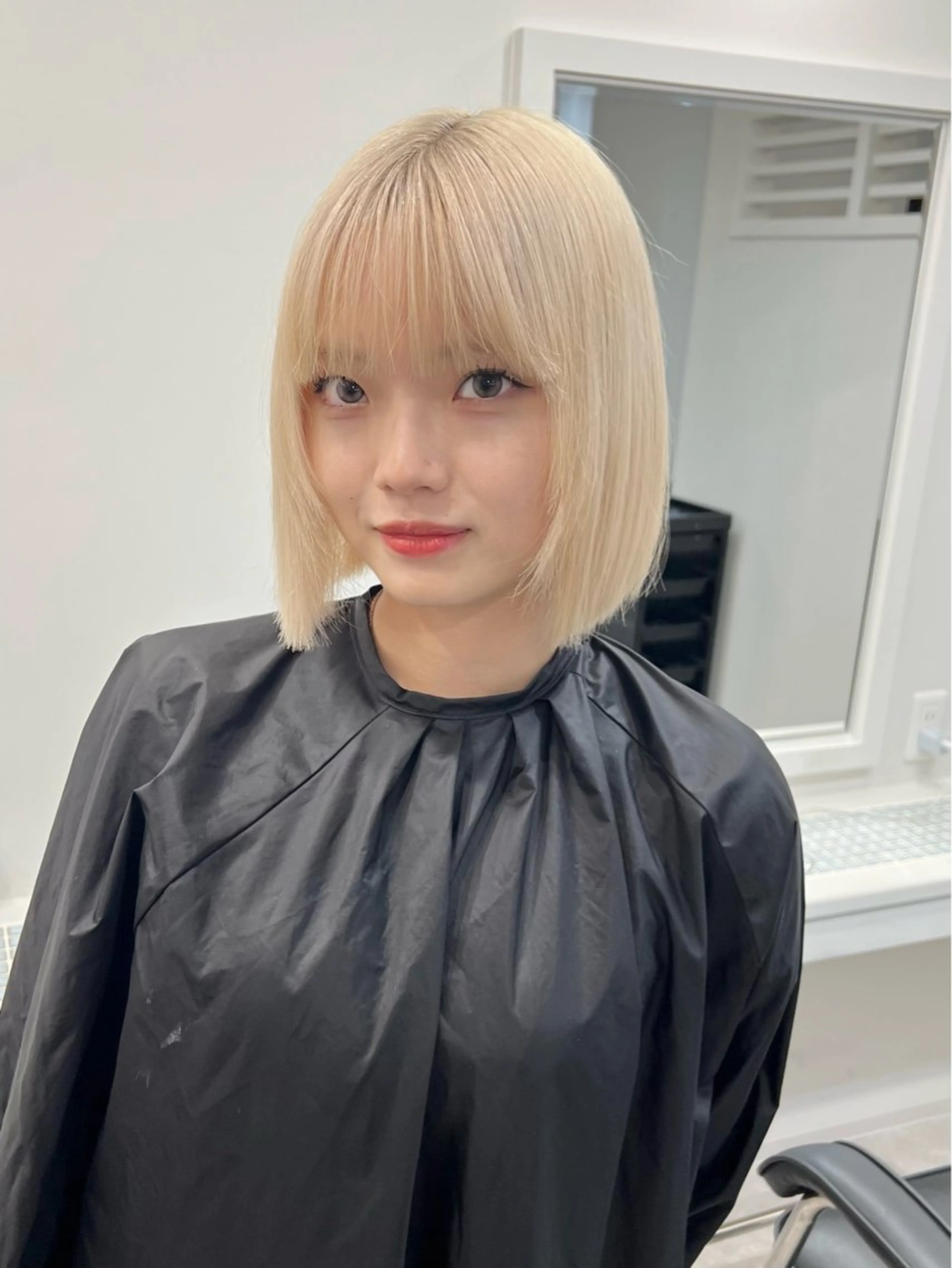 ショート カット ヘアカラー Via  京都烏丸所属・ブロンド/ハイトーン /レイヤー/りなのヘアスタイル