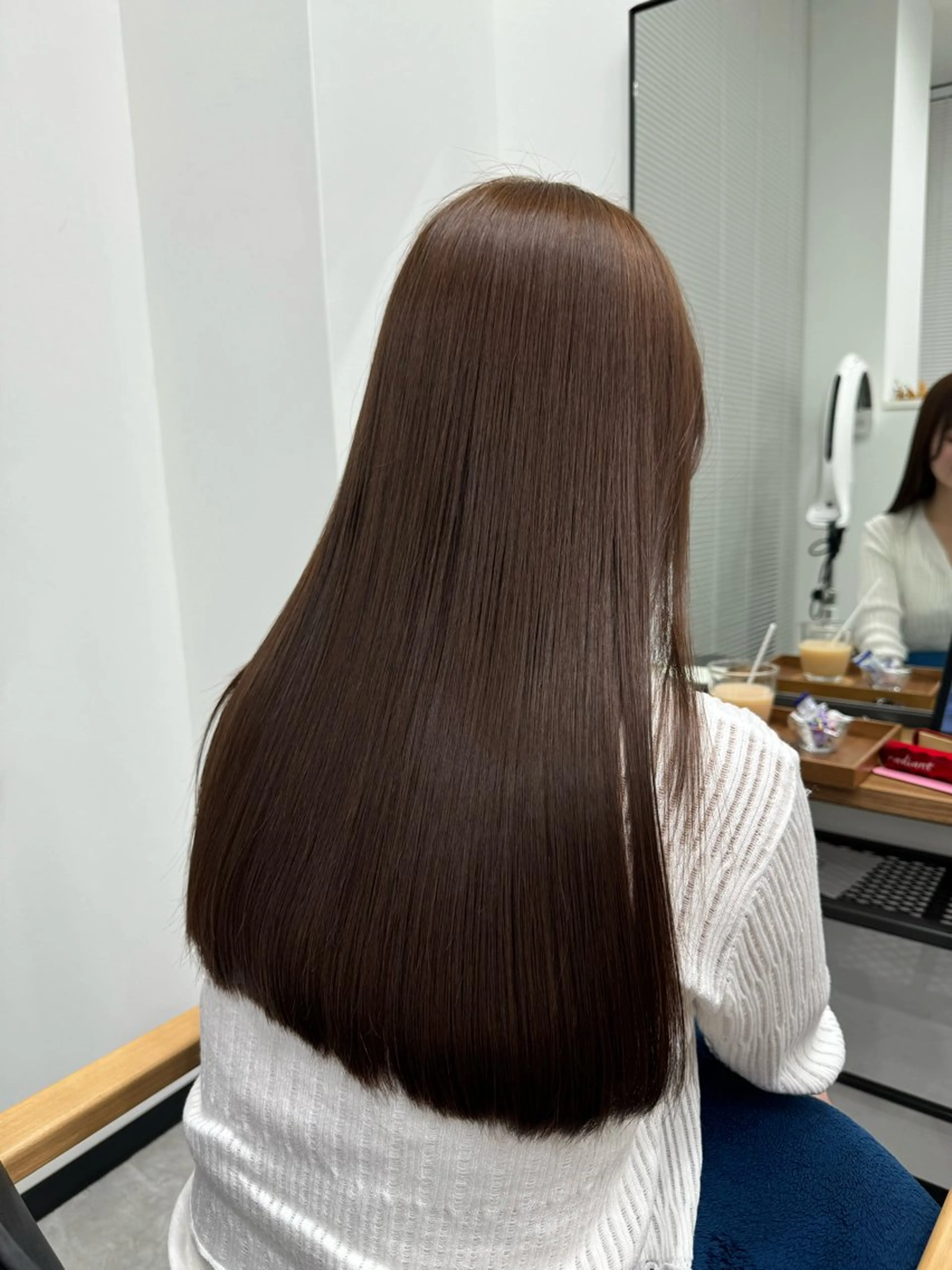 ロング カラー イルミナカラー BELLE by revo所属・𝘀𝗮𝗲/ 艶髪/ショートボブのヘアスタイル