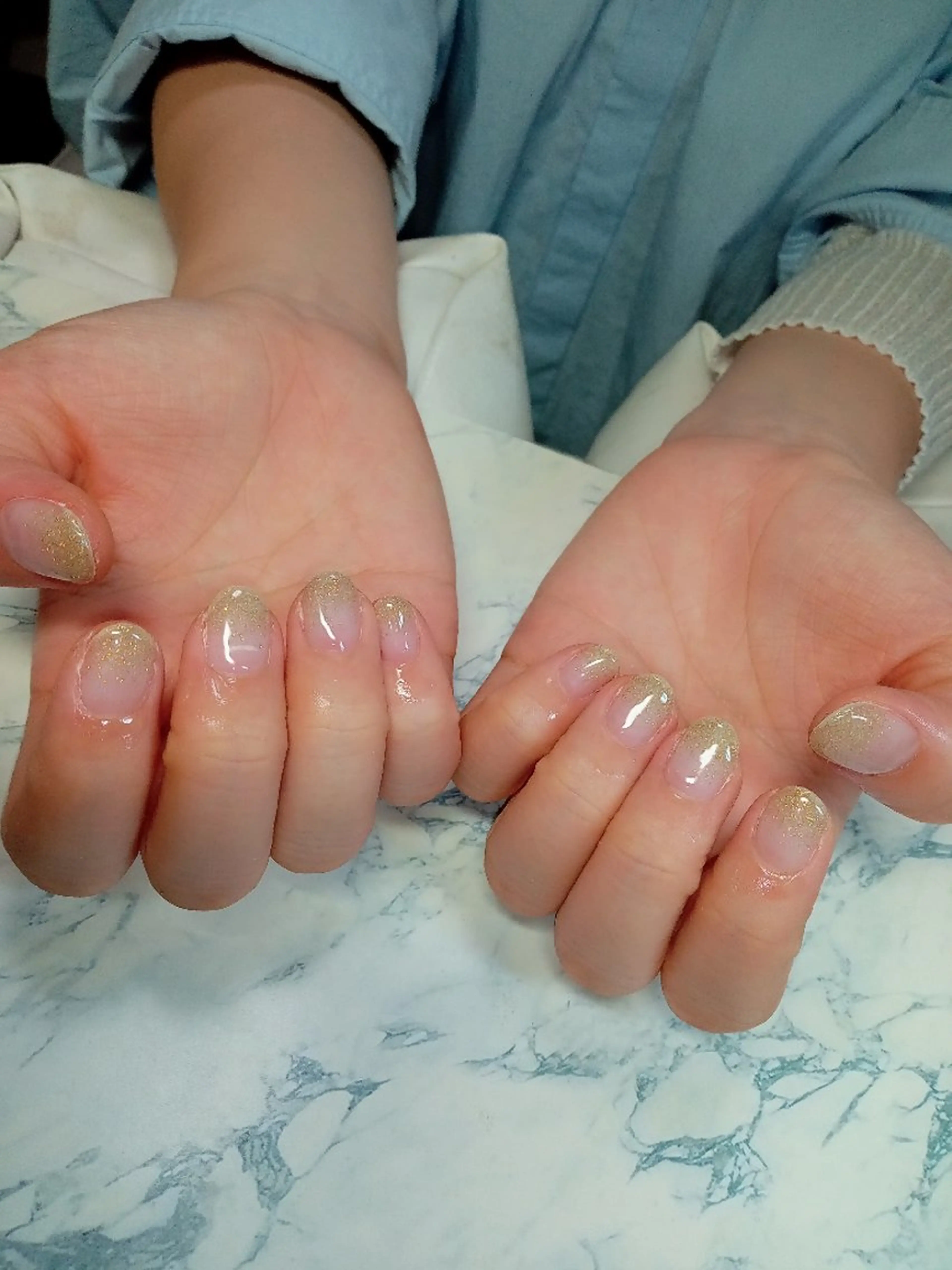 ネイル 長さ出し ジェルネイル キラキラネイル ラメ(グリッター) ラメグラデーション ハンドネイル flure de neige yukiのネイルデザイン