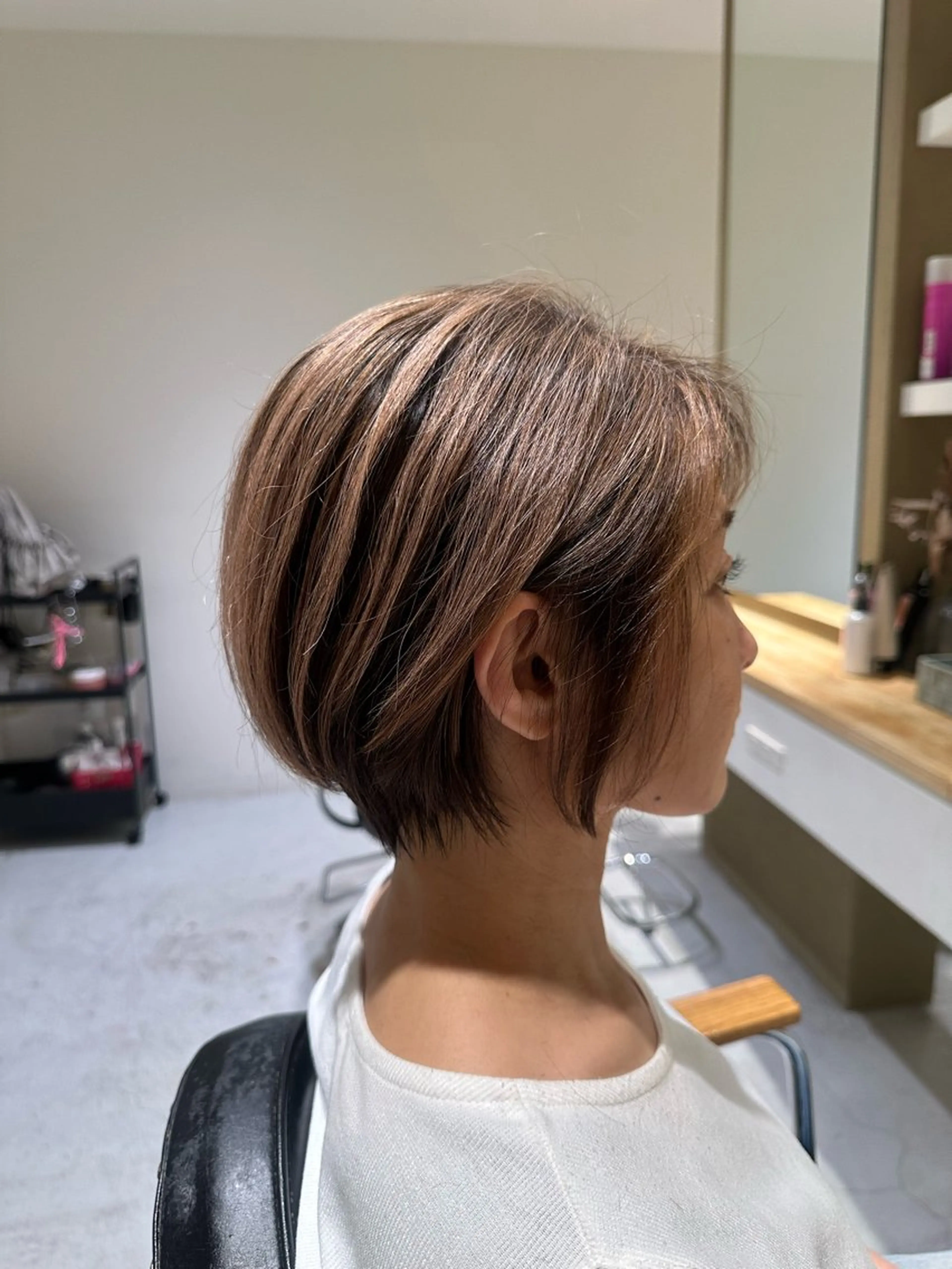 ショート ショートヘア レイヤー/蟹江/ くすみカラー/川口のヘアスタイル