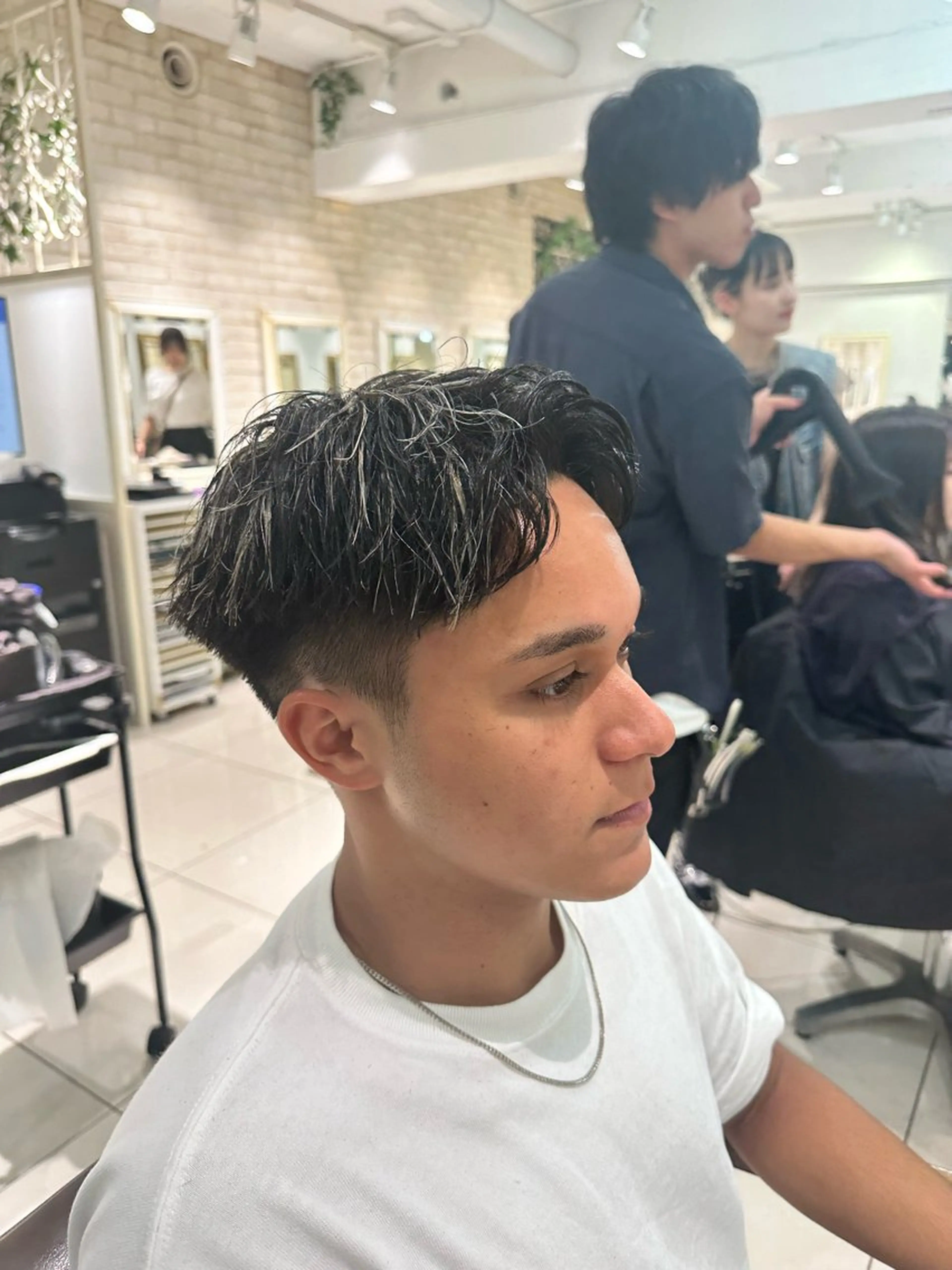 メンズ SALOWIN渋谷caldo店B1所属・岐津公太 メンズ縮毛矯正のプロのヘアスタイル