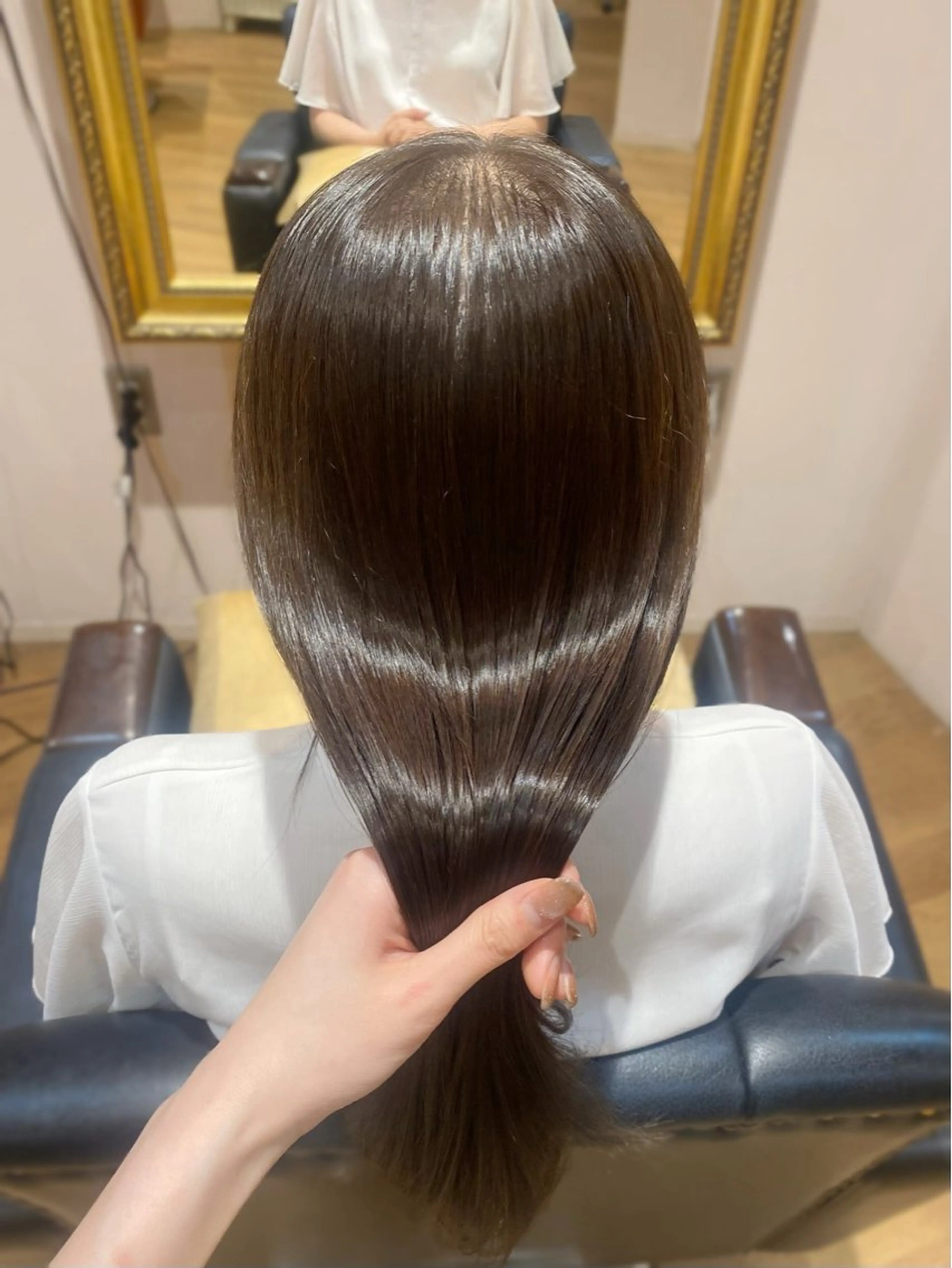 カラー ブラウンカラー ショコラブラウン ヘアカラー トリートメント asuka‪‪‎🤍 Lita 1Fのヘアスタイル