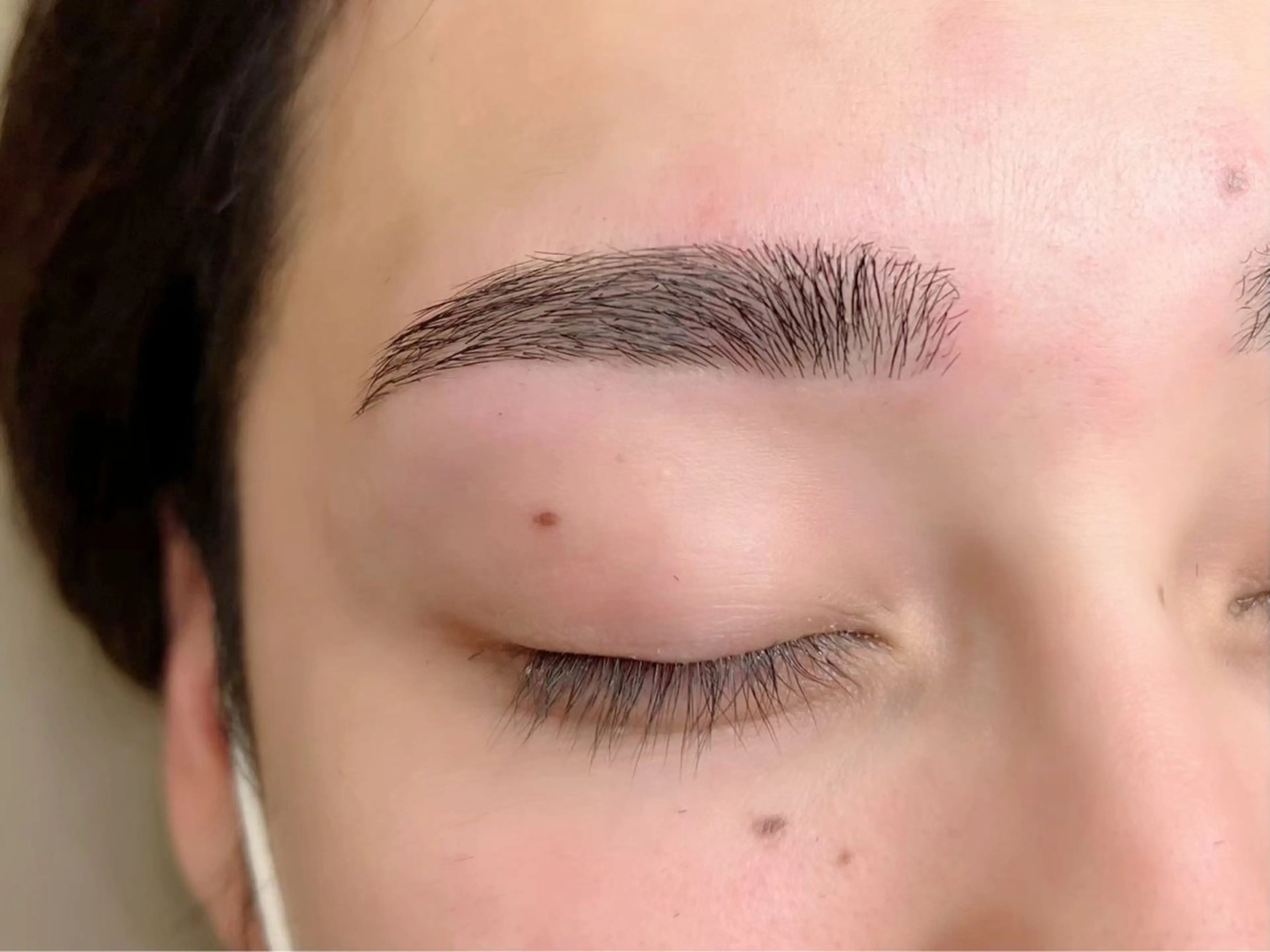 アイブロウ ワックス脱毛 眉カット その他(アイブロウ) chouchou. 柏の葉🌻高橋理奈の眉毛・アイブロウイメージ